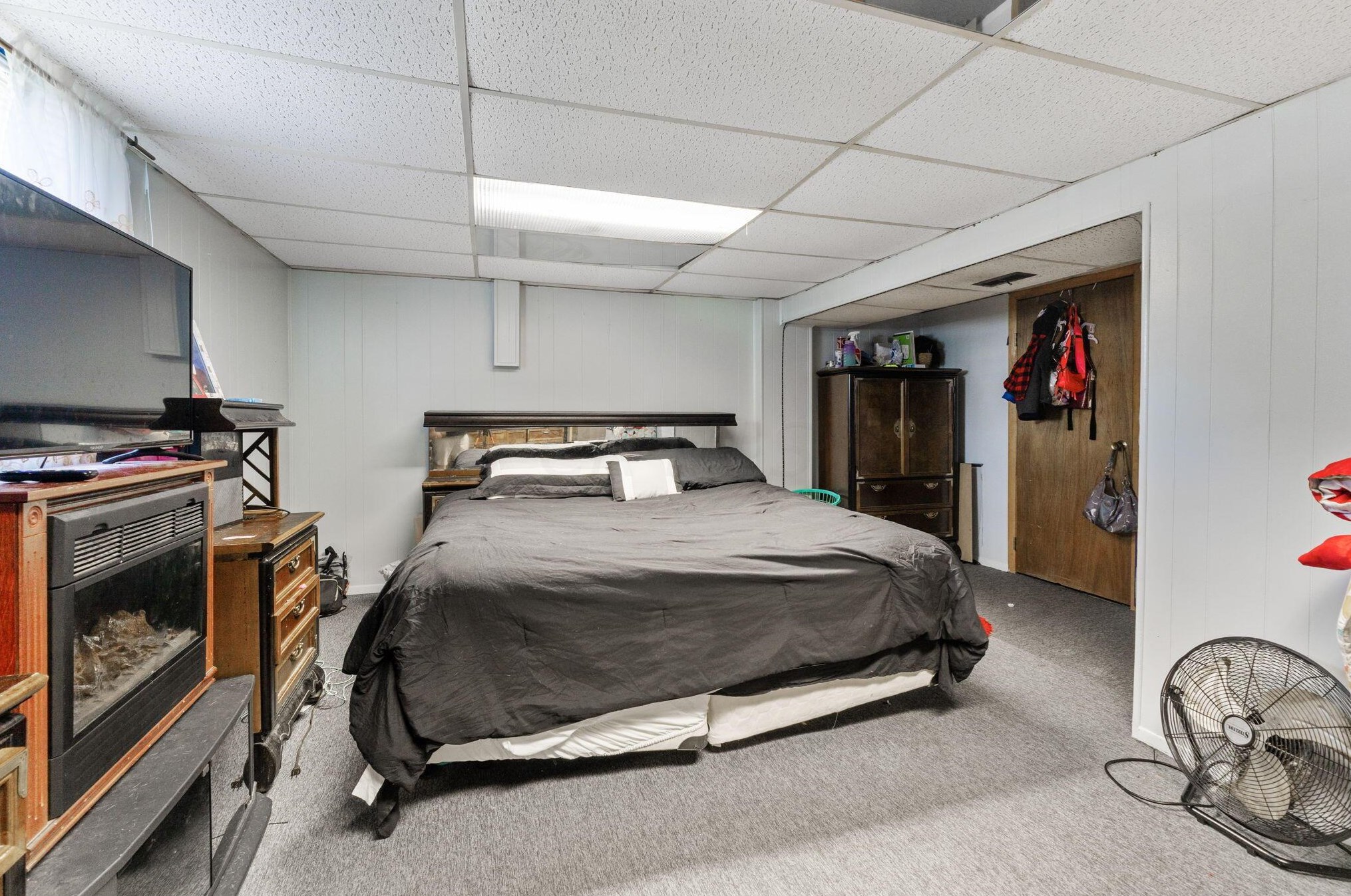 2176 Lisa Dr, Columbus OH 43219-2035 exterior