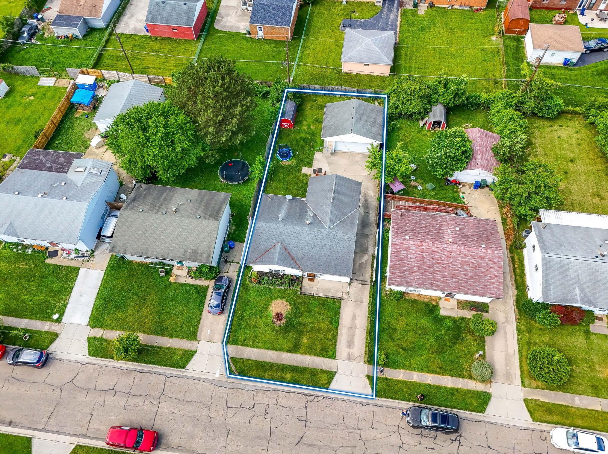 2176 Lisa Dr, Columbus OH 43219-2035 exterior