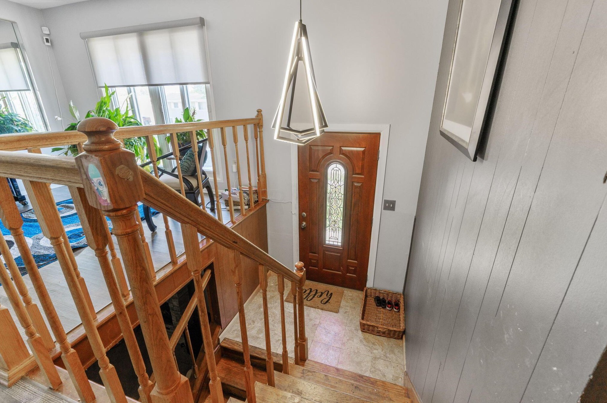 2176 Lisa Dr, Columbus OH 43219-2035 exterior