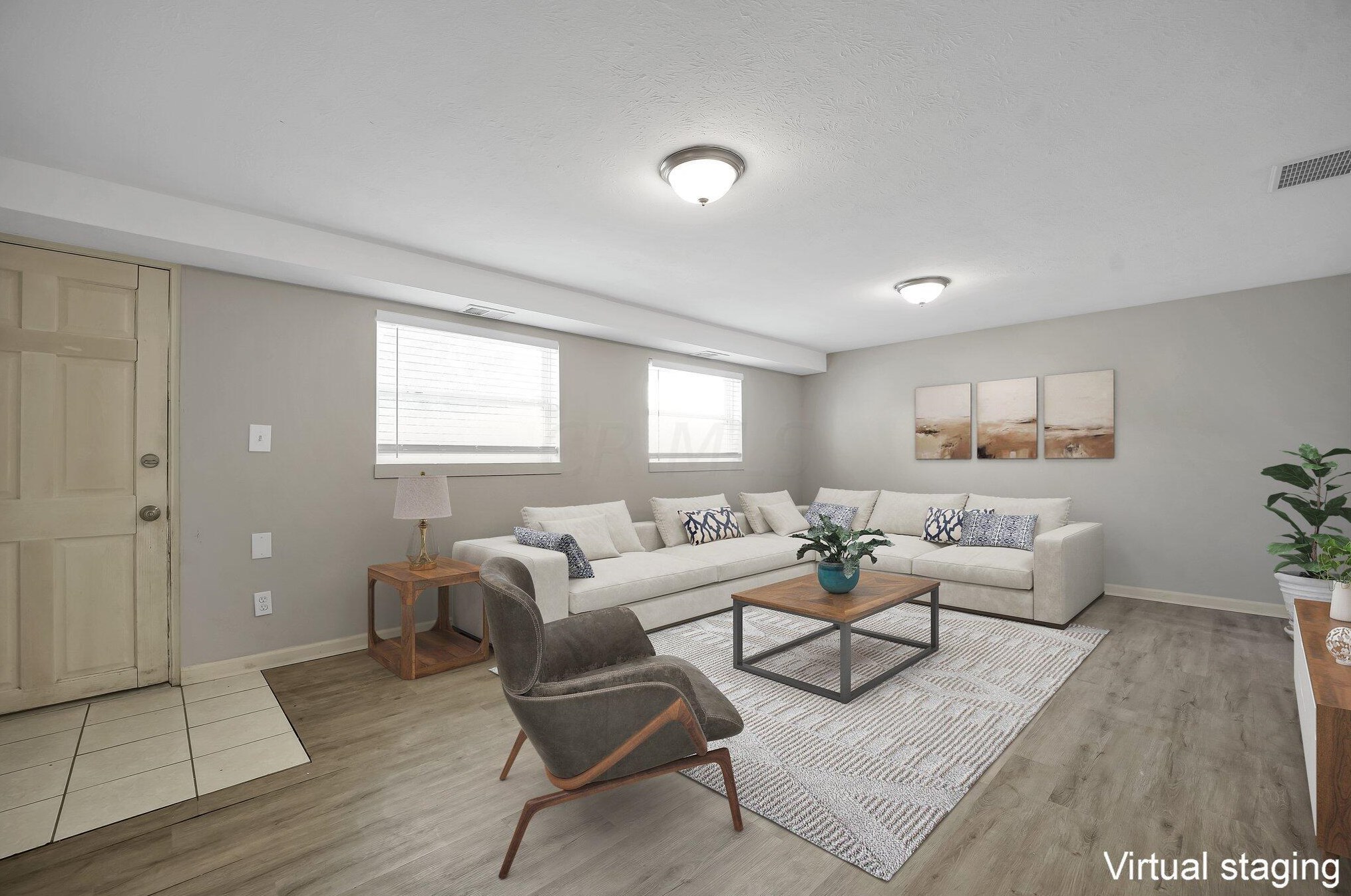 991 Wedgewood Dr, Columbus OH  43228-3142 exterior