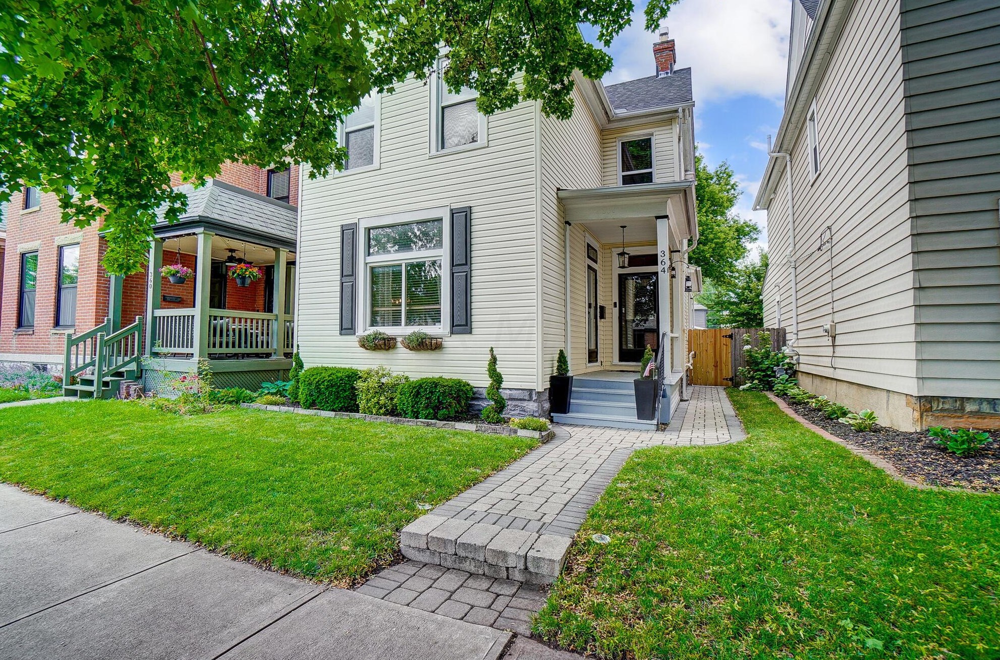 364 Reinhard Ave, Columbus OH  43206-2757 exterior