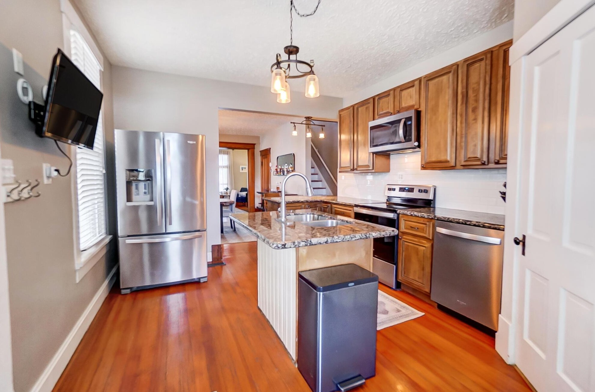 364 Reinhard Ave, Columbus OH  43206-2757 exterior