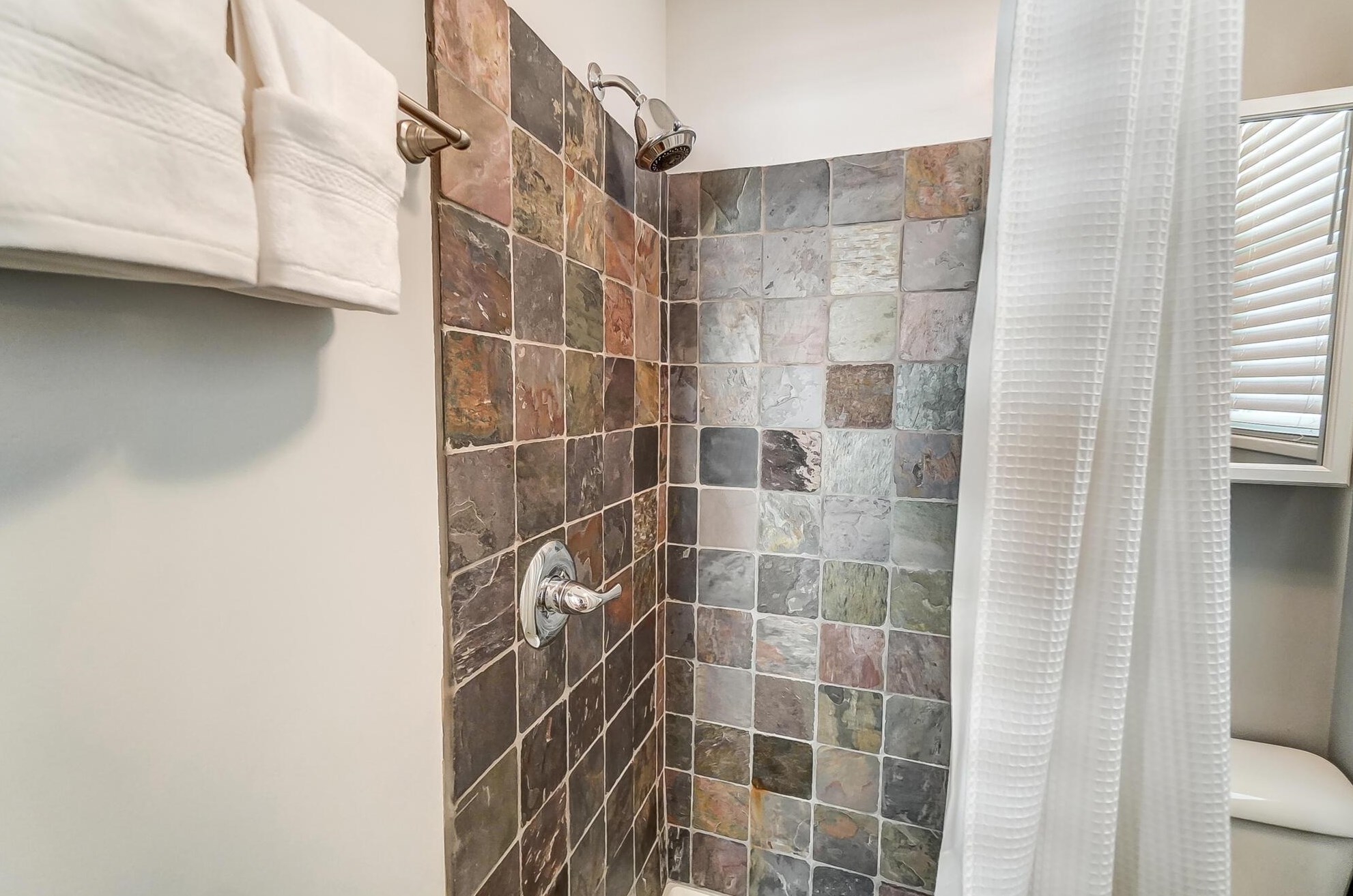 364 Reinhard Ave, Columbus OH  43206-2757 exterior