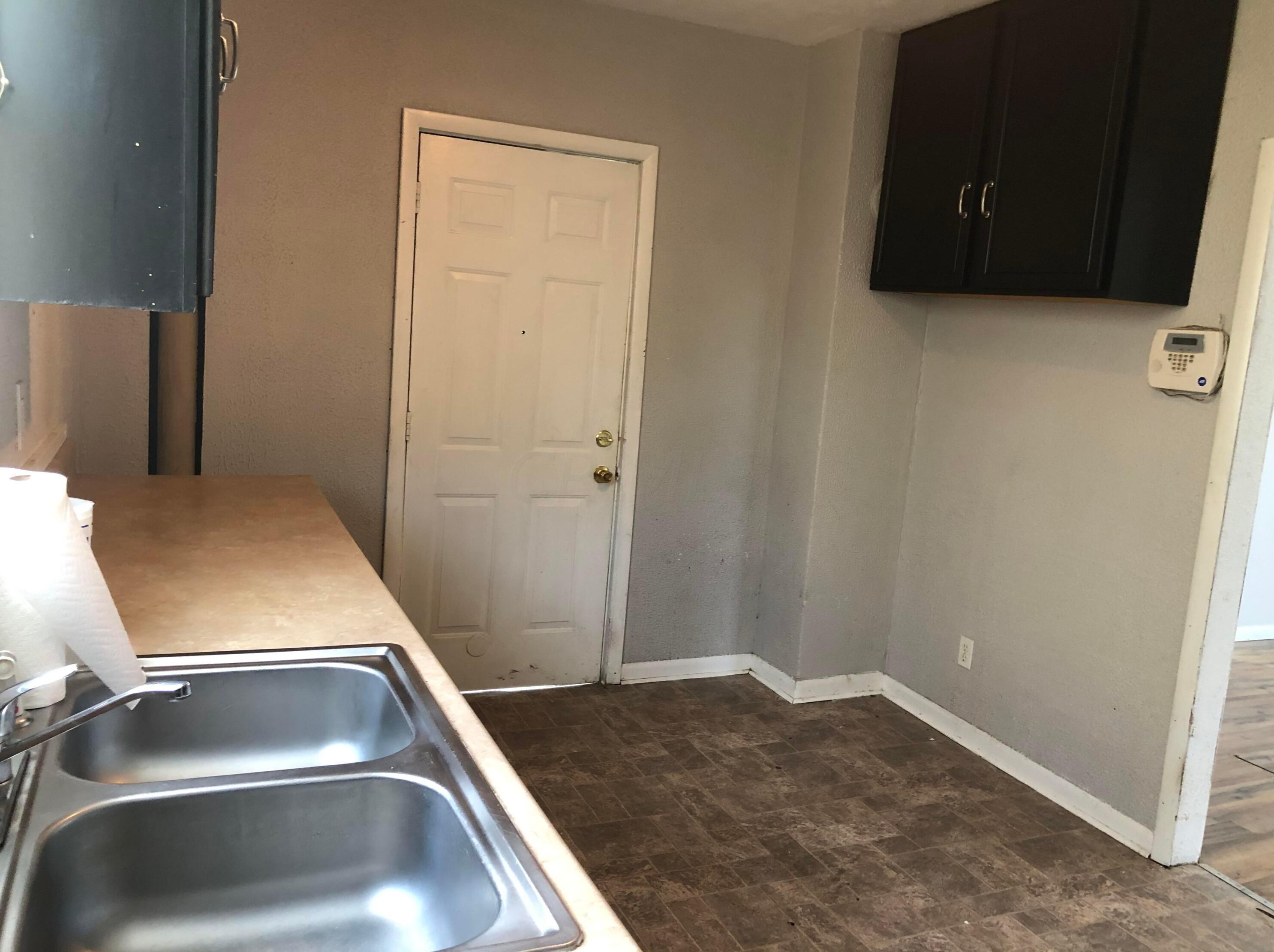 939 17th Ave, Columbus OH  43211-2438 exterior