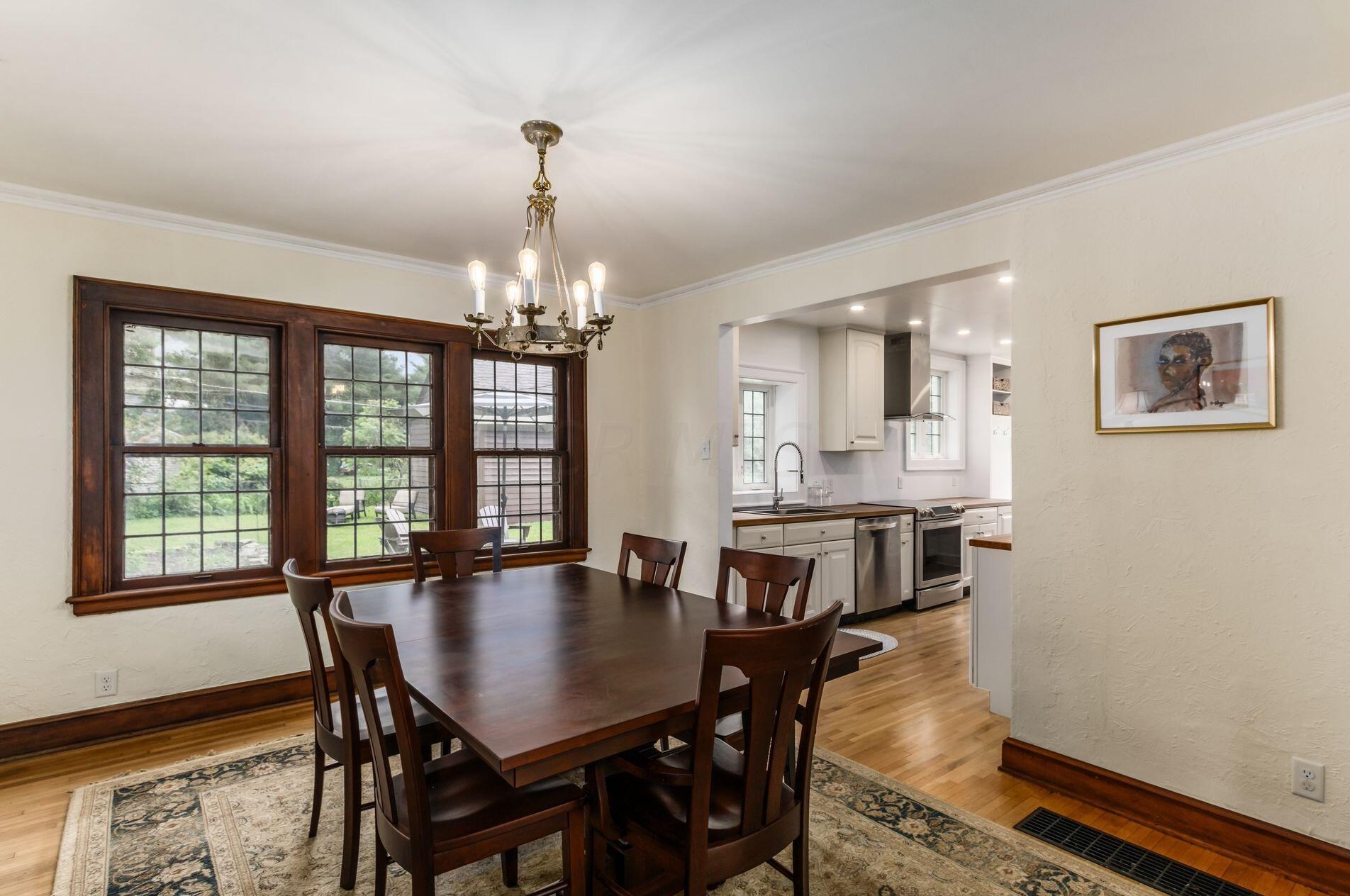 241 Nelson Rd, Columbus OH 43205-3301 exterior