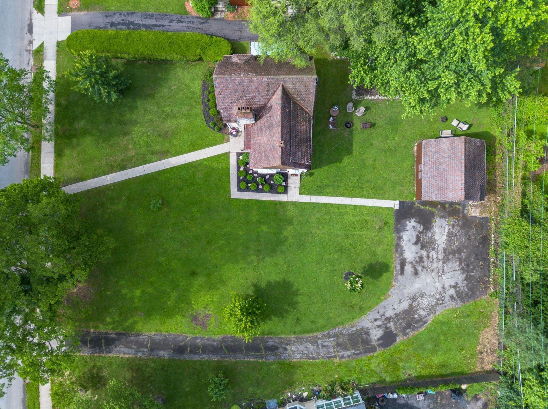 241 Nelson Rd, Columbus OH 43205-3301 exterior