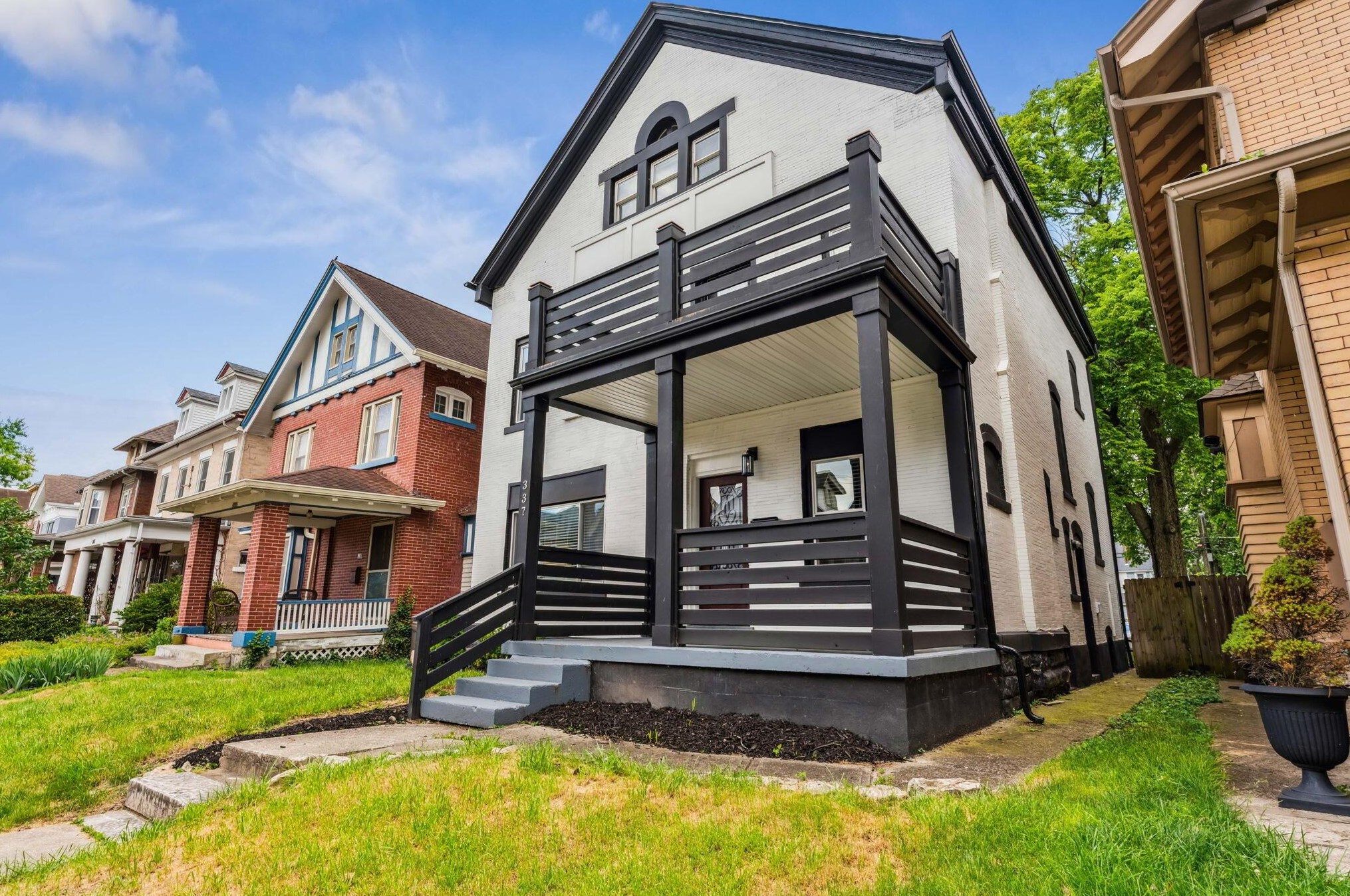 337 Linwood Ave, Columbus OH 43207-1430 exterior