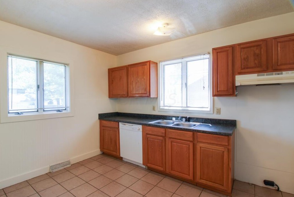 182 Grand Ave, Marion OH  43302-4302 exterior