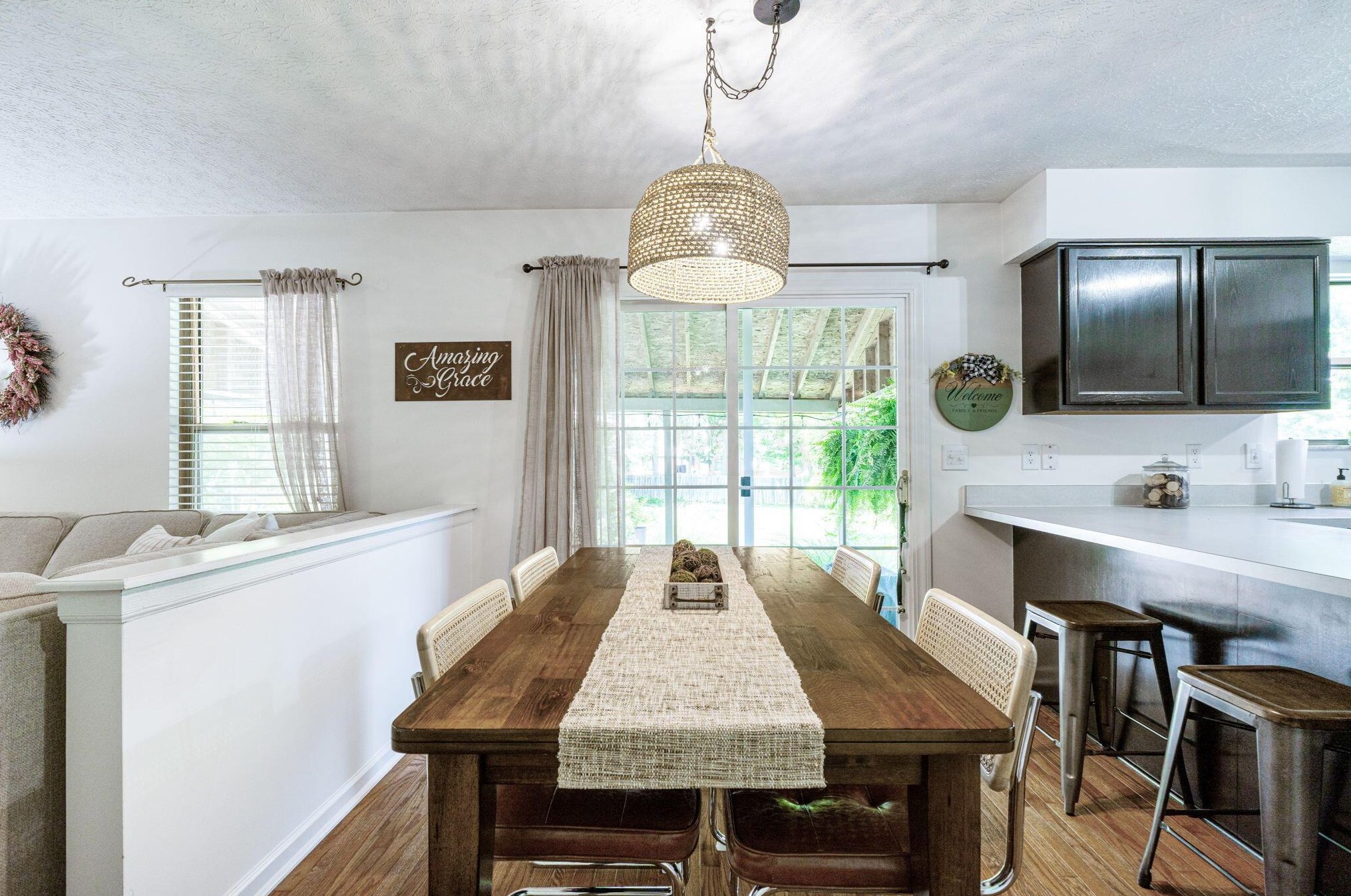 6232 Pinefield Dr, Hilliard OH  43026-7705 exterior