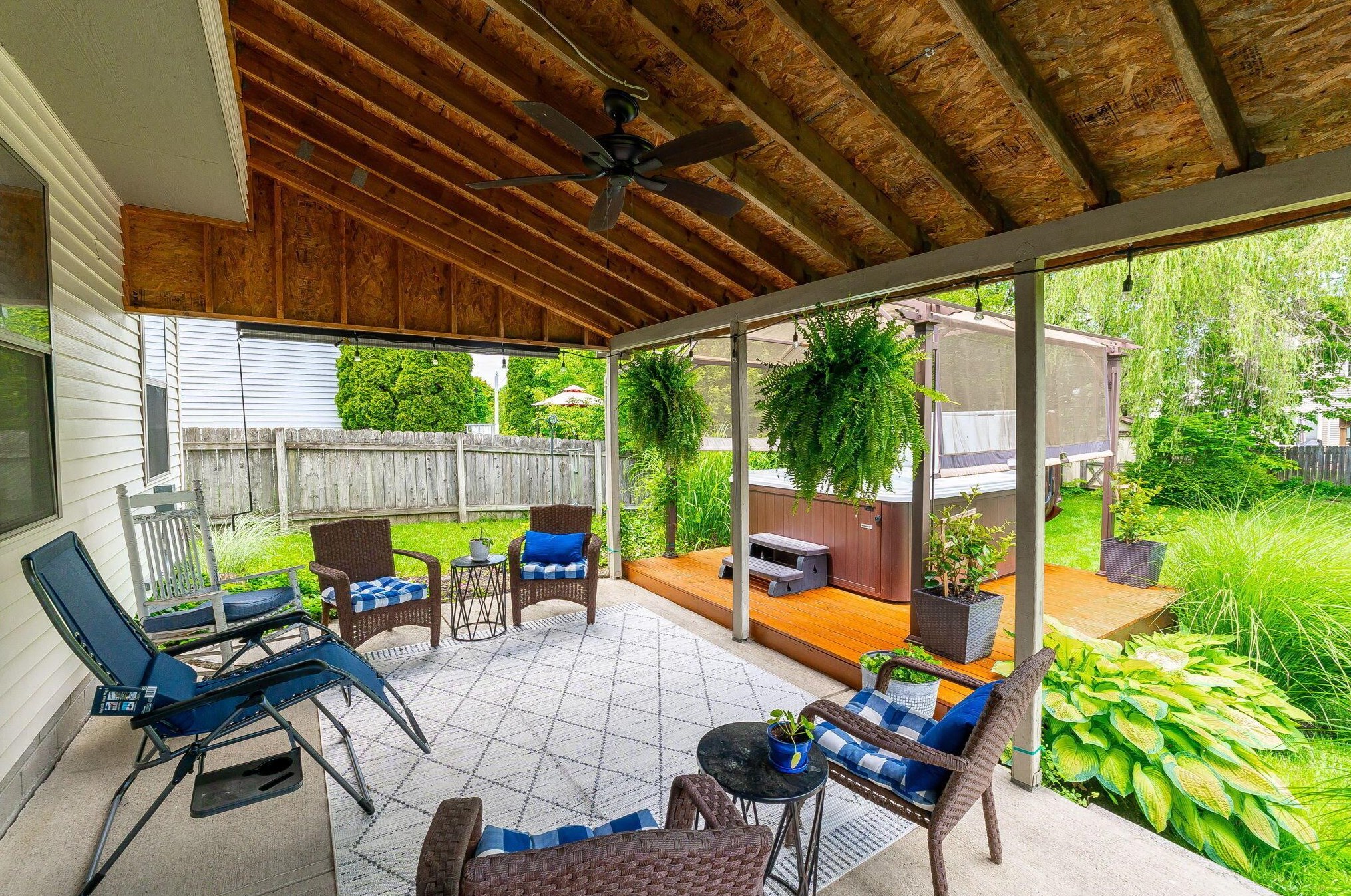 6232 Pinefield Dr, Hilliard OH  43026-7705 exterior