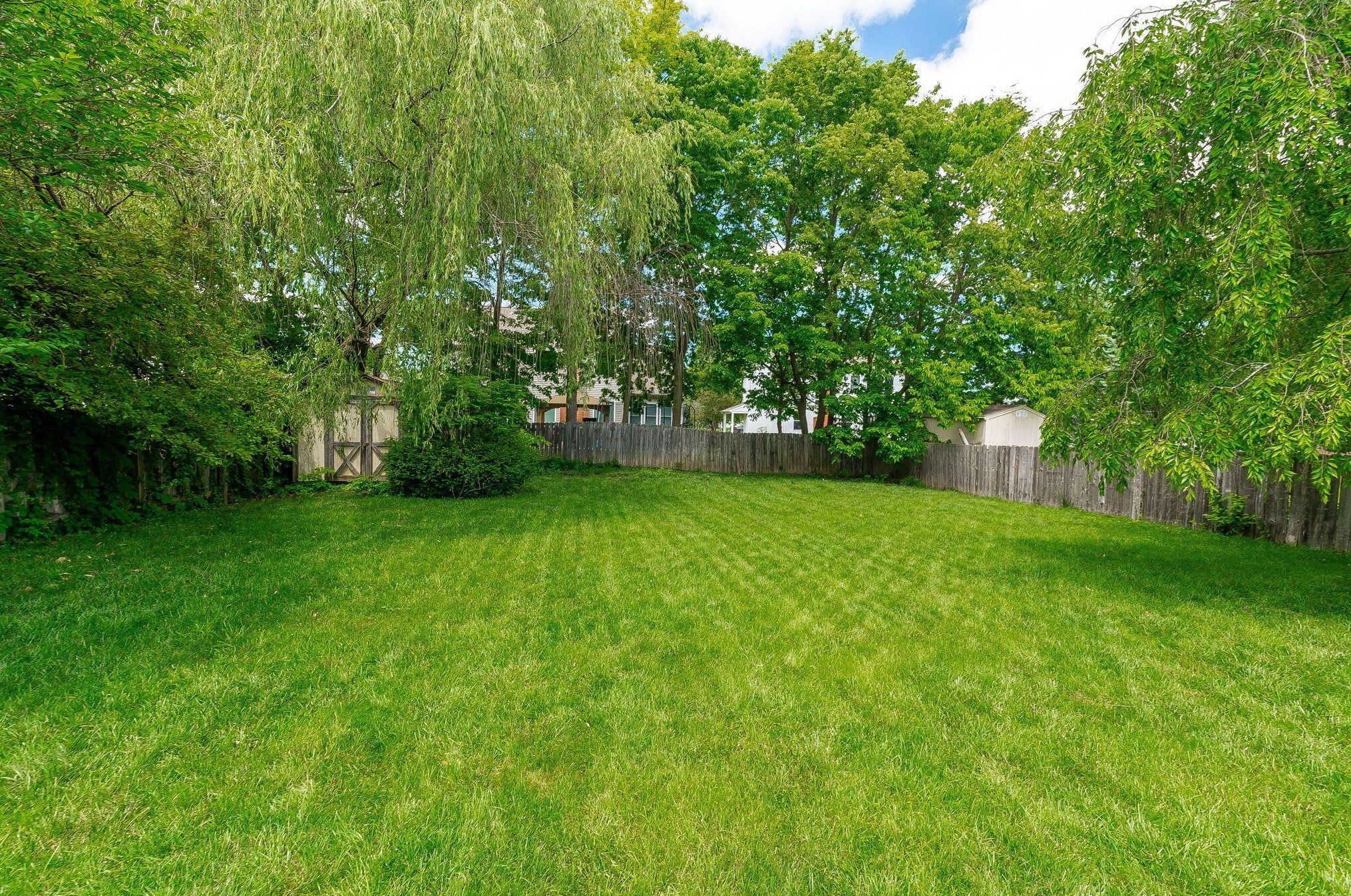 6232 Pinefield Dr, Hilliard OH  43026-7705 exterior