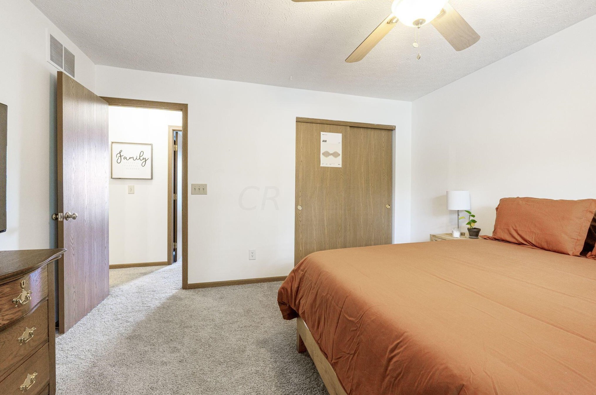 6232 Pinefield Dr, Hilliard OH  43026-7705 exterior