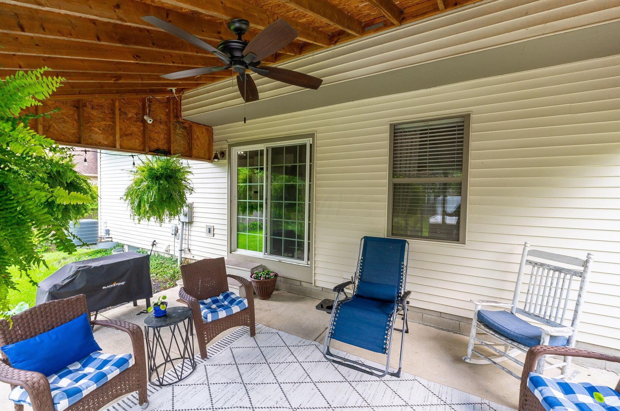 6232 Pinefield Dr, Hilliard OH  43026-7705 exterior