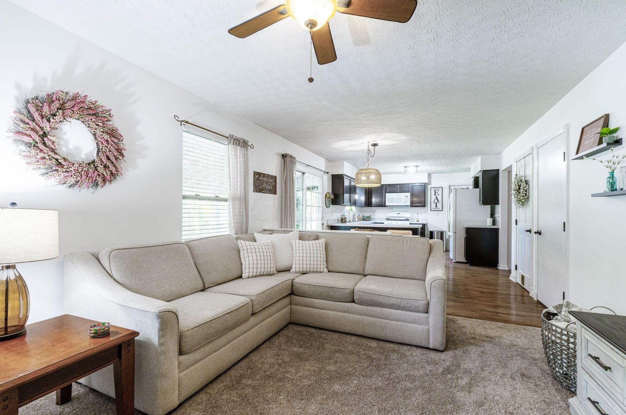 6232 Pinefield Dr, Hilliard OH  43026-7705 exterior