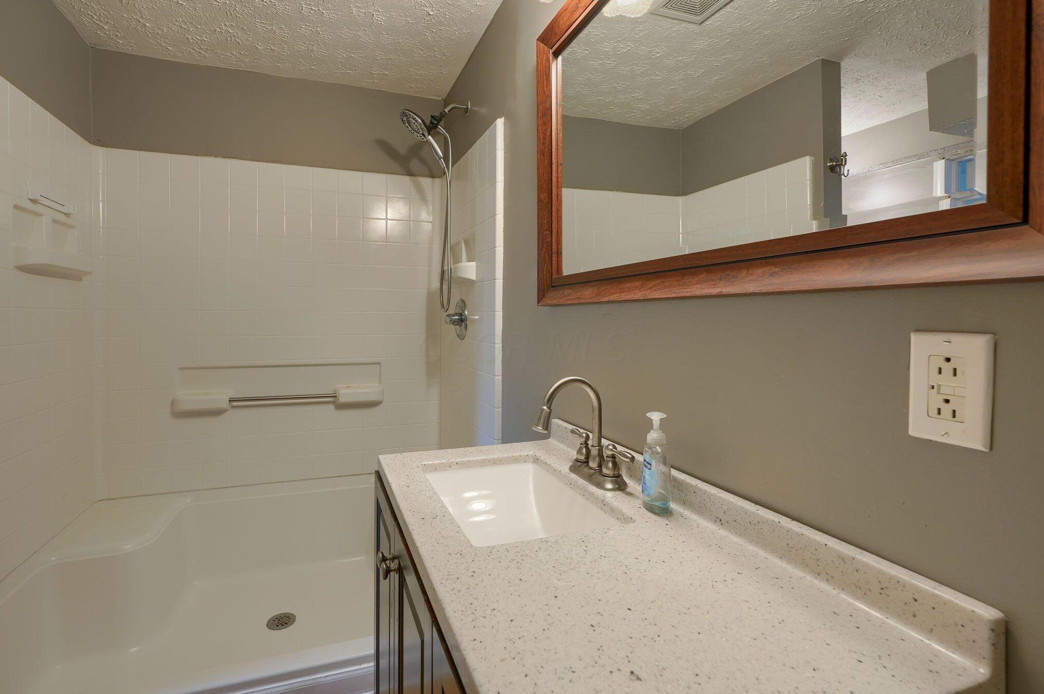 372 Sycamore Dr, Pickerington OH  43147-1399 exterior