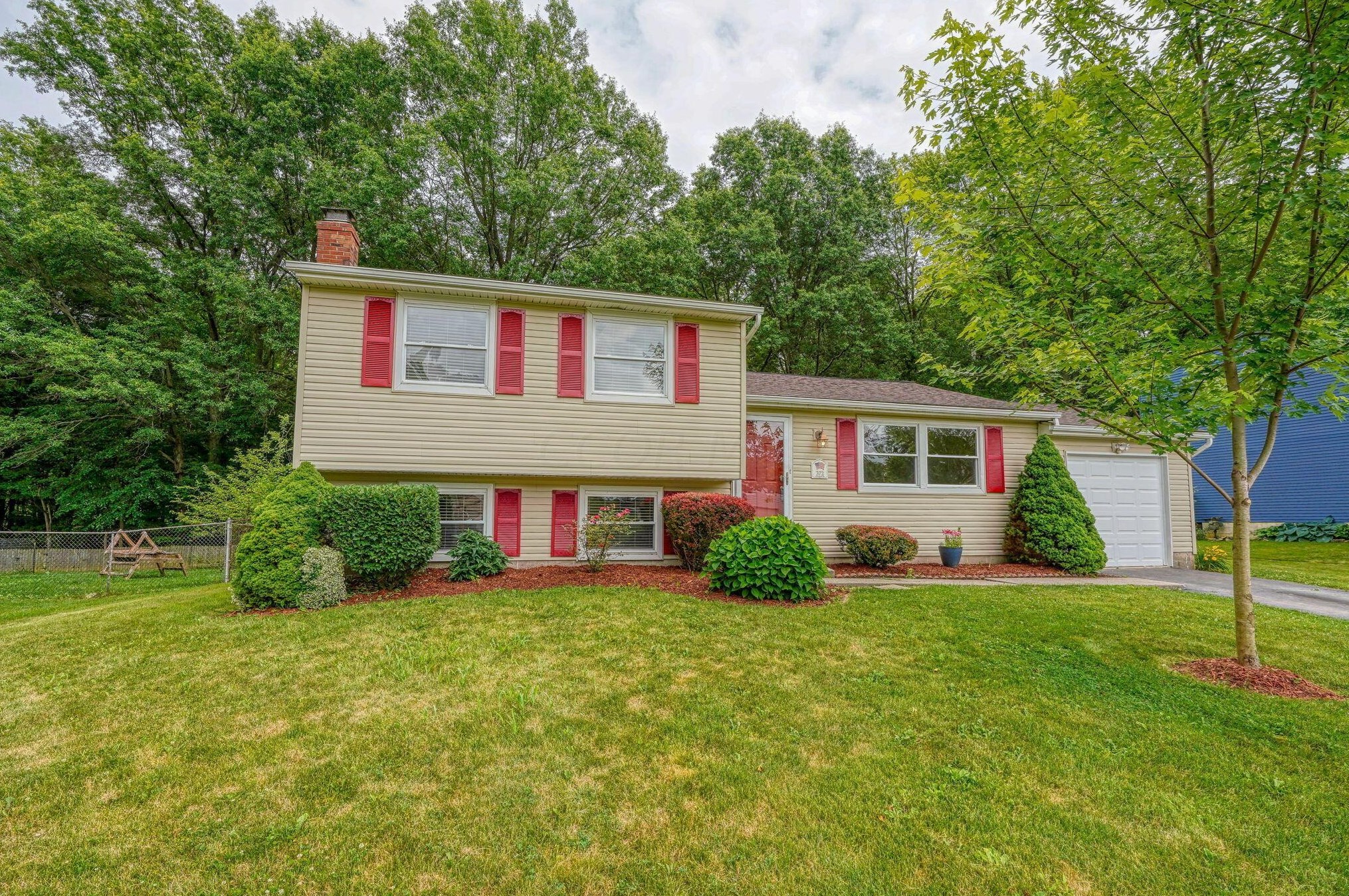 372 Sycamore Dr, Pickerington OH  43147-1399 exterior