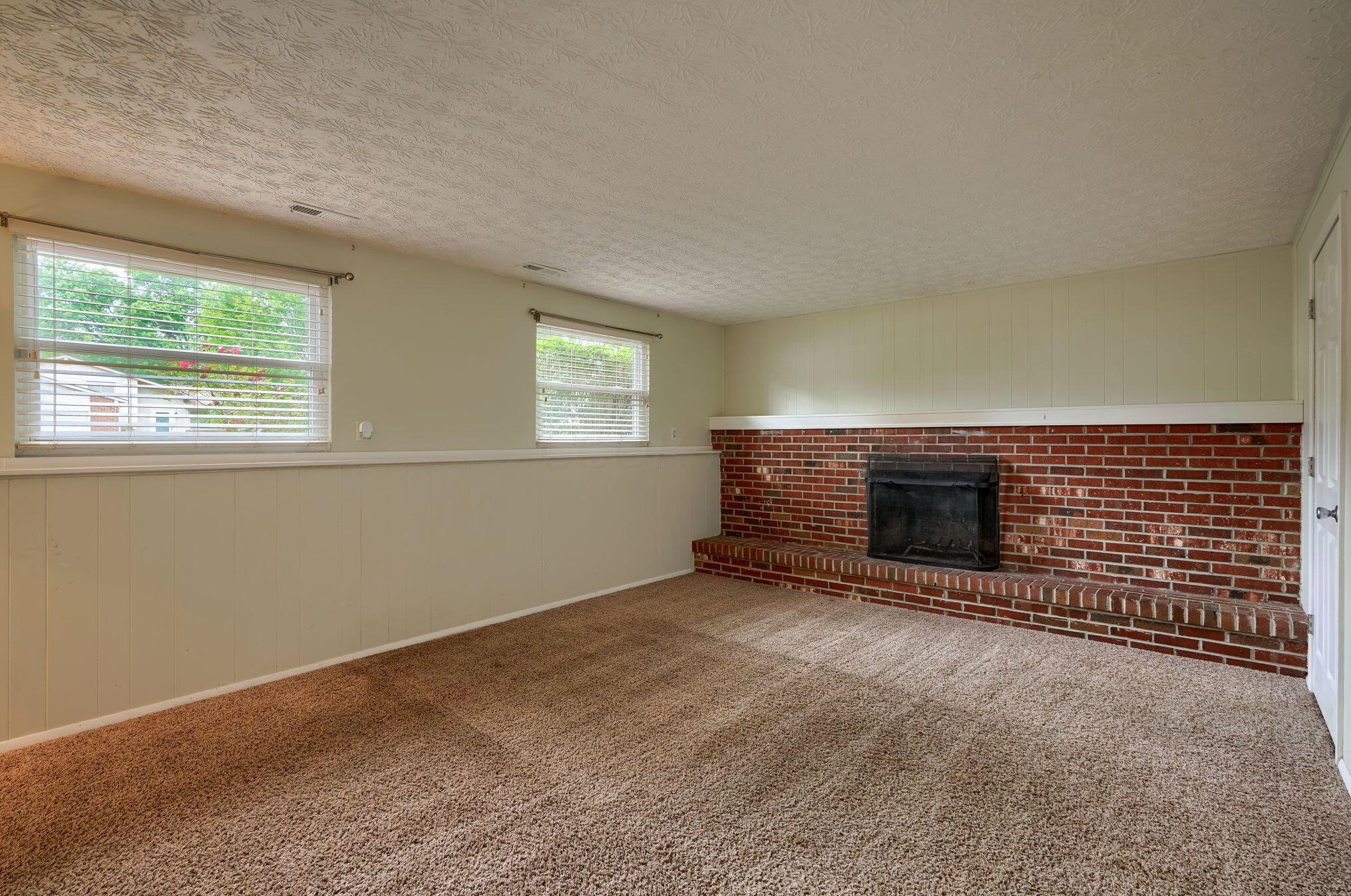 372 Sycamore Dr, Pickerington OH  43147-1399 exterior
