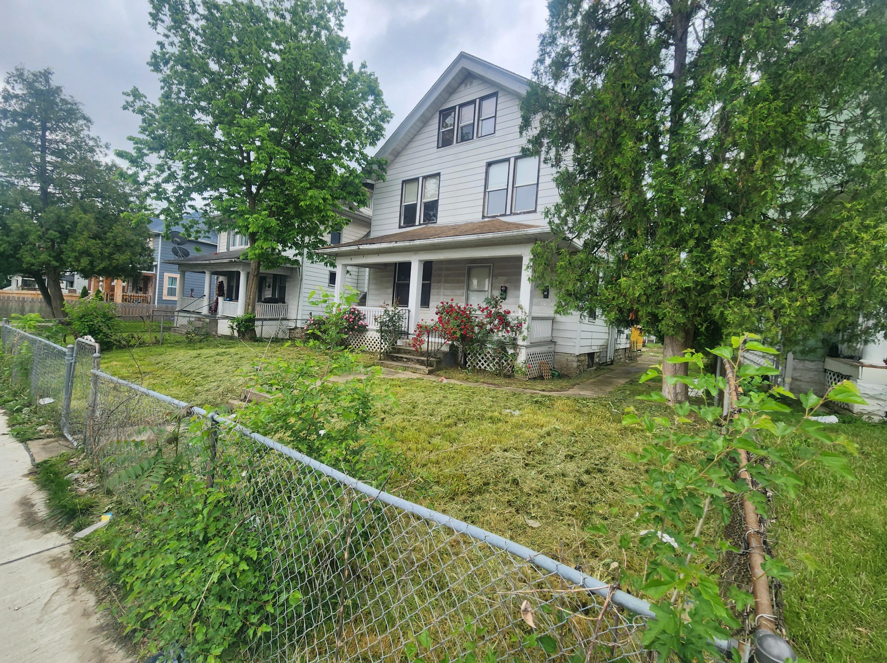 247 Midland Ave, Columbus OH  43223-1023 exterior