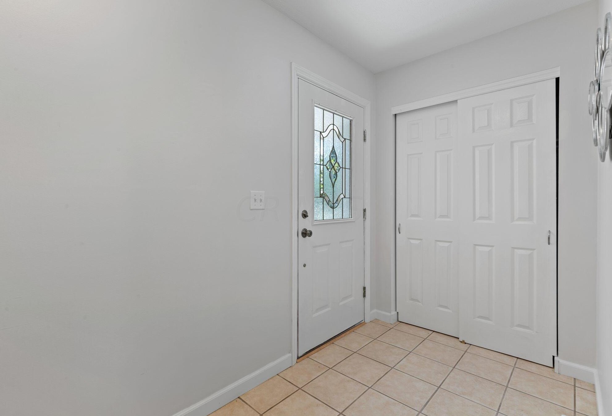 76 Vine St, Pataskala OH  43062-8377 exterior