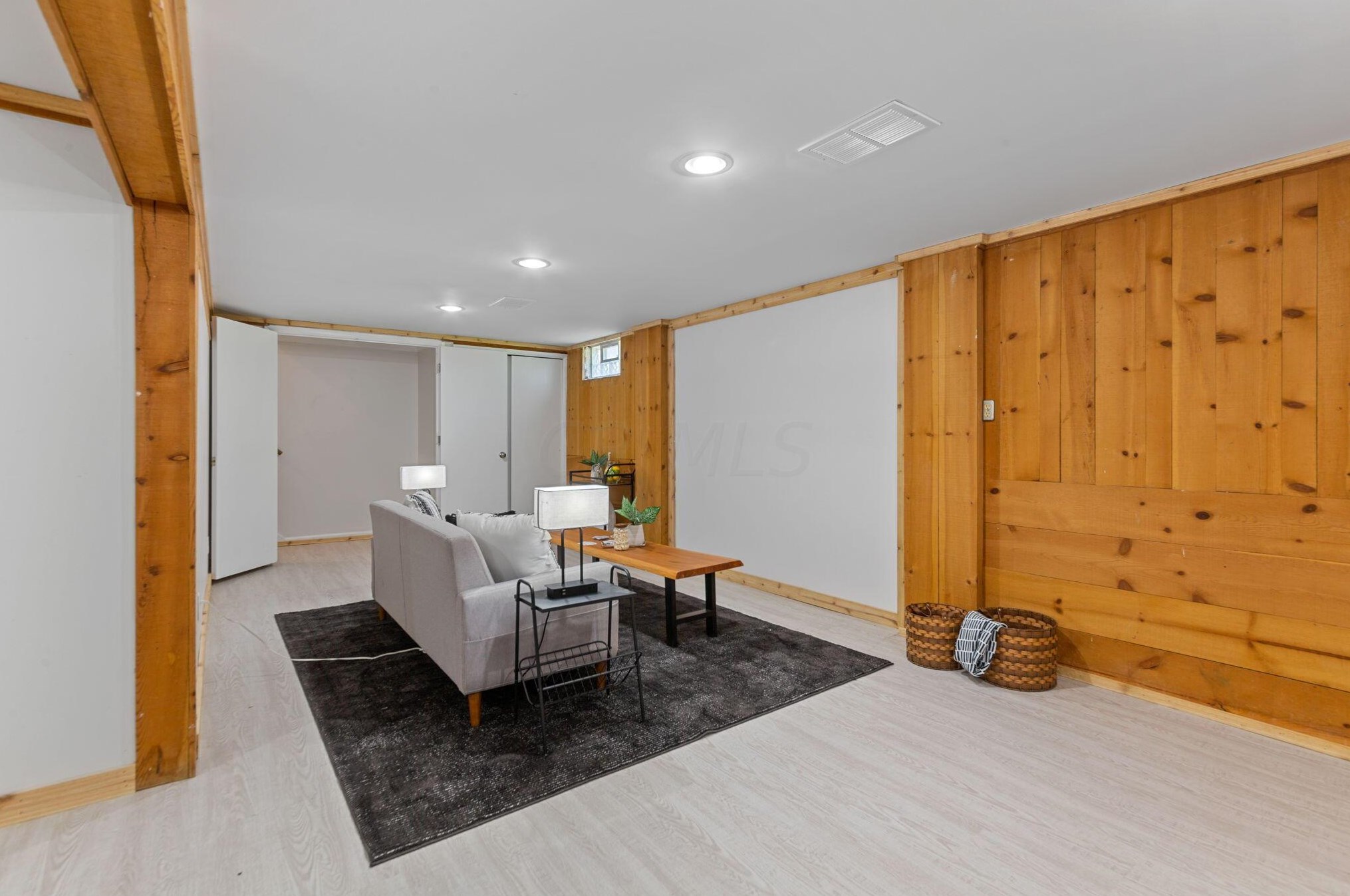 76 Vine St, Pataskala OH  43062-8778 exterior