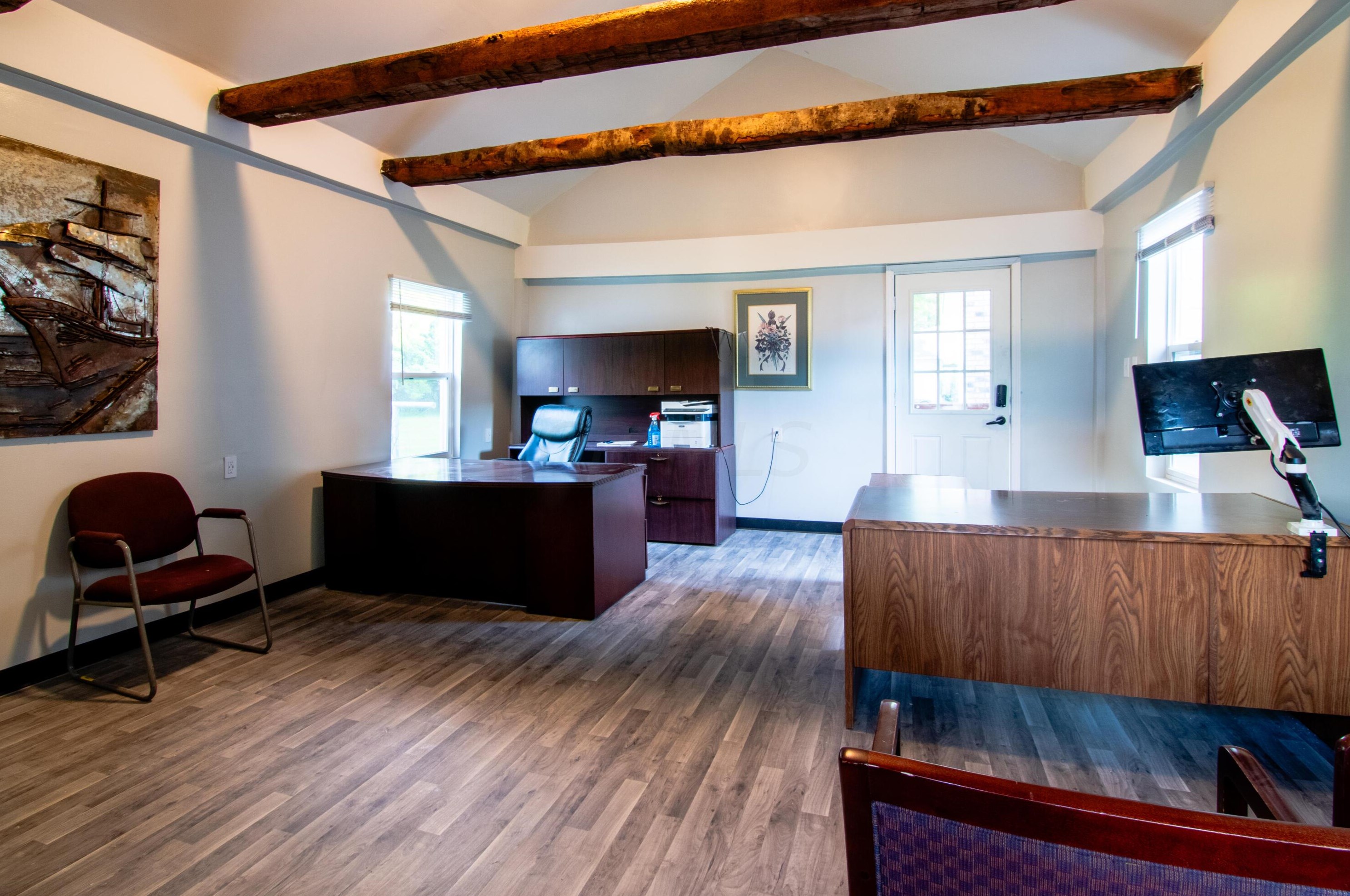 7106 Columbus Rd, Mount Vernon OH  43050-4040 exterior