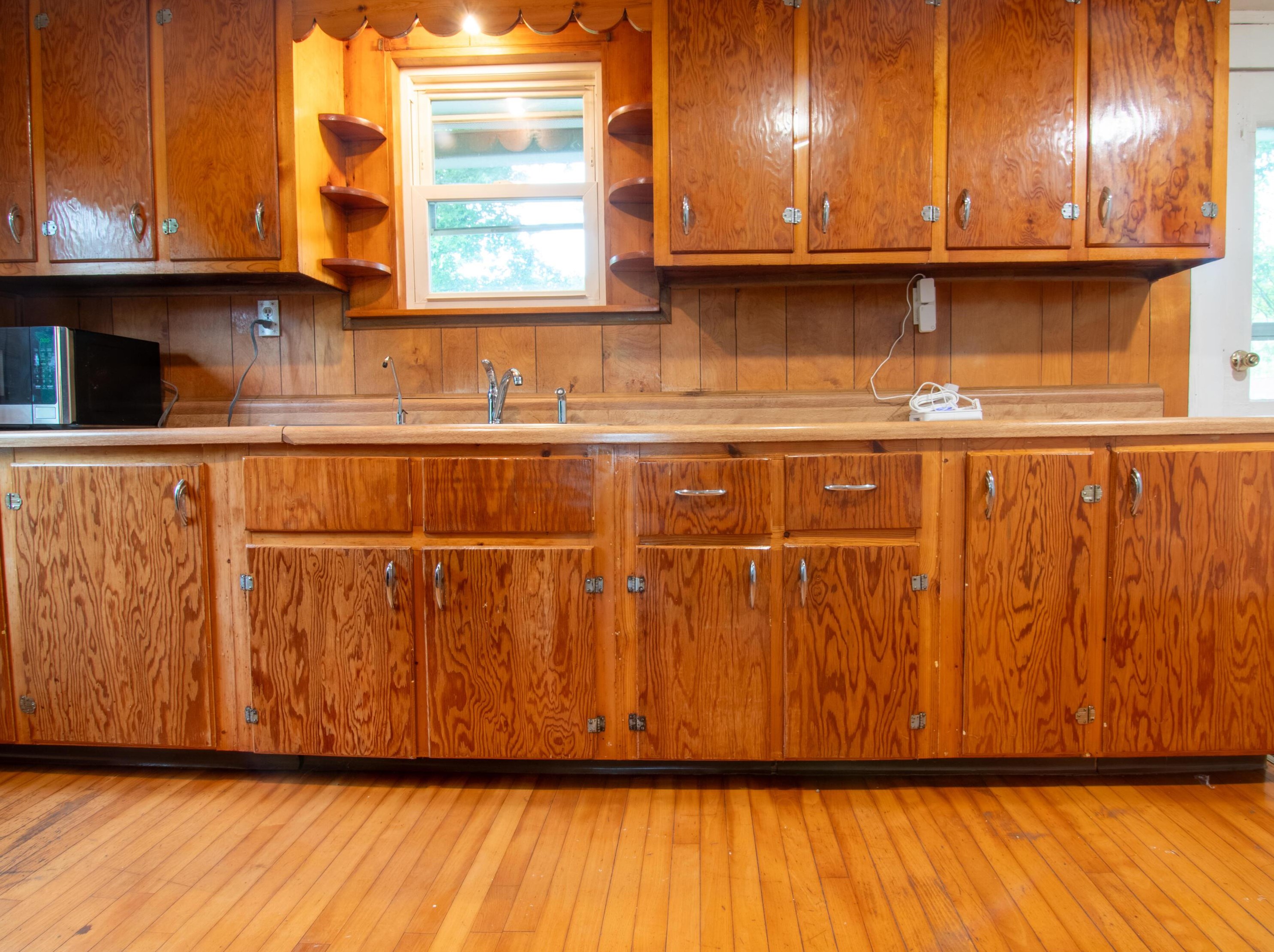 7106 Columbus Rd, Mount Vernon OH  43050-4040 exterior