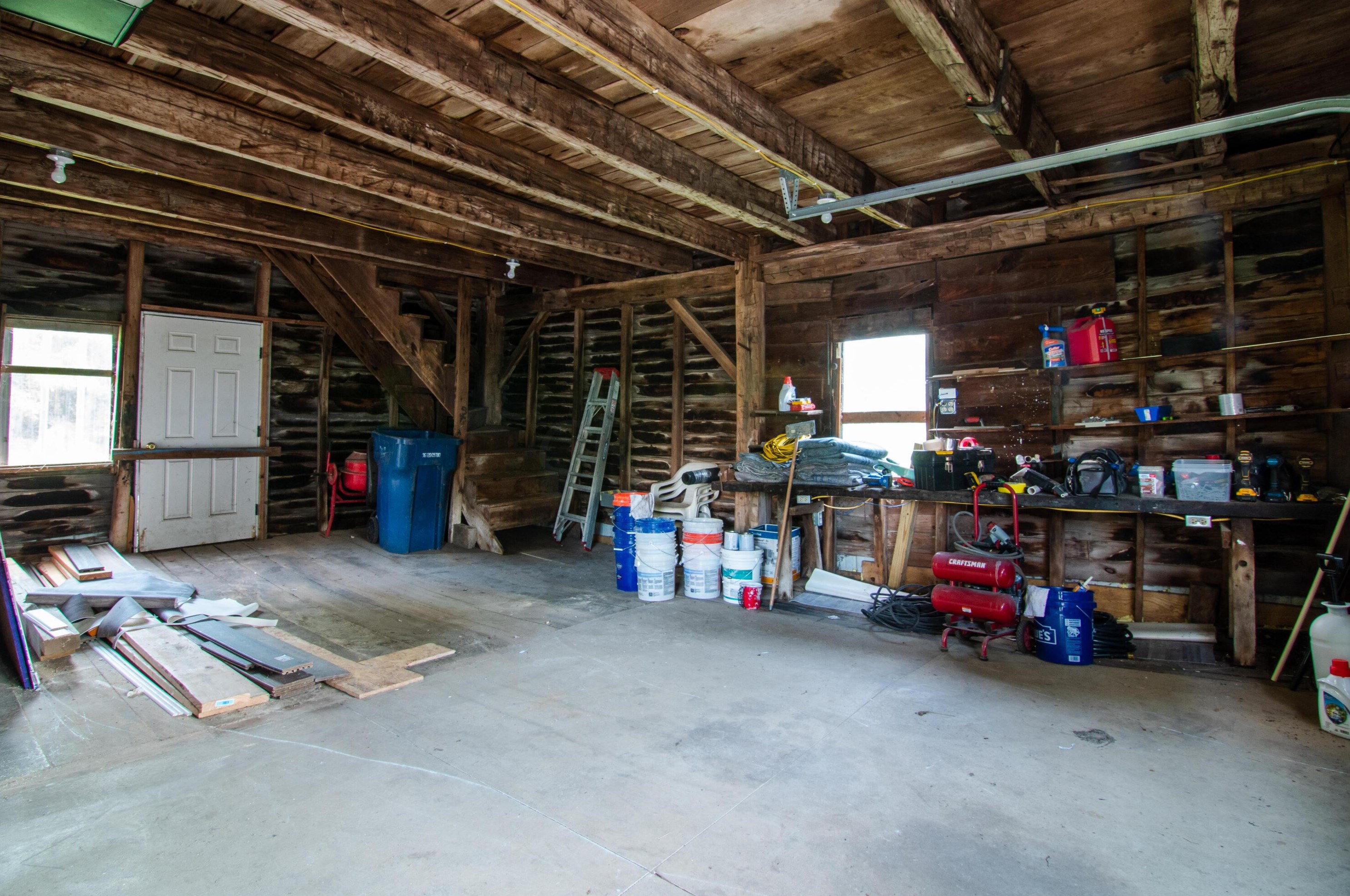 7106 Columbus Rd, Mount Vernon OH  43050-4040 exterior