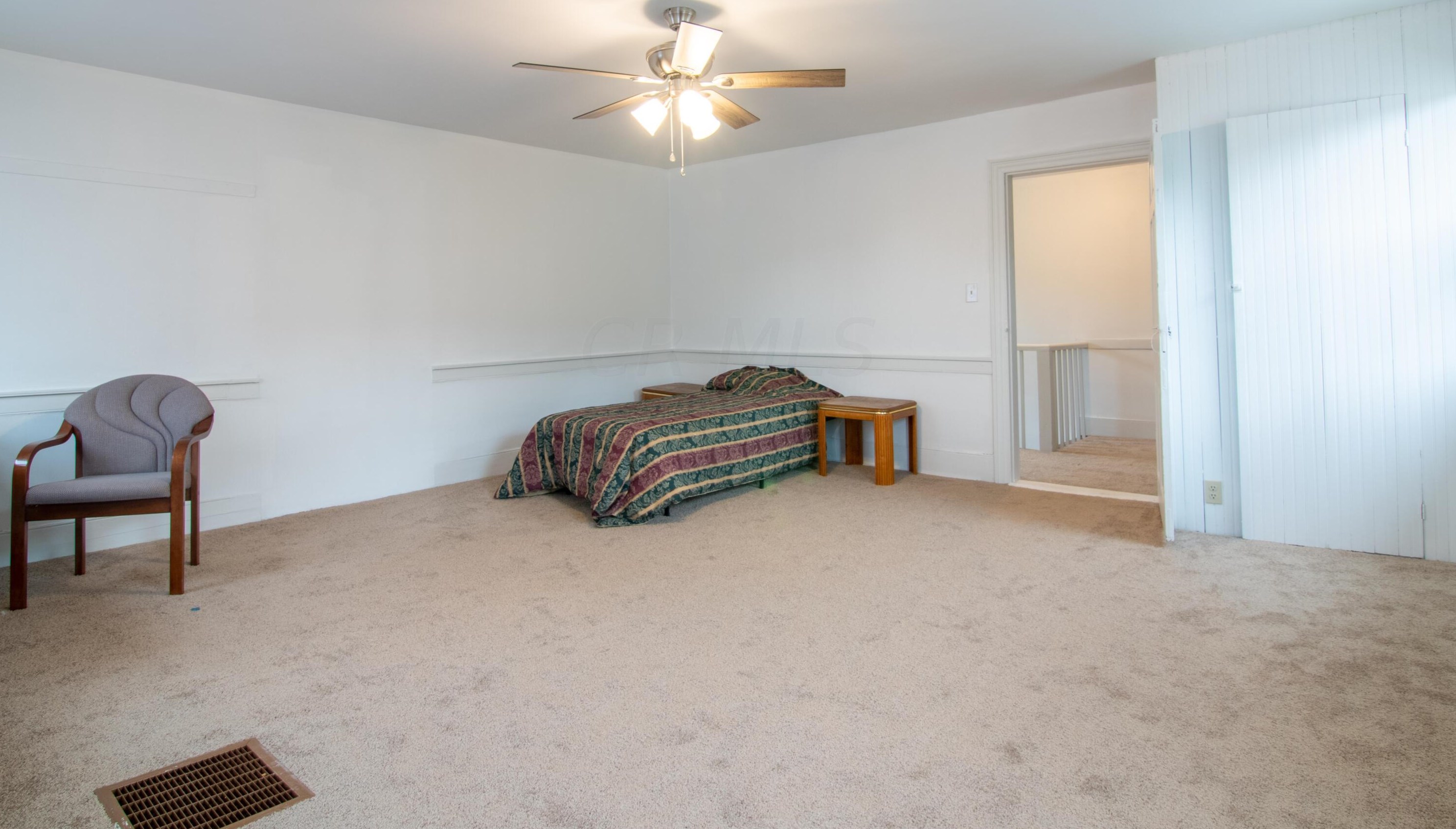 7106 Columbus Rd, Mount Vernon OH  43050-4040 exterior