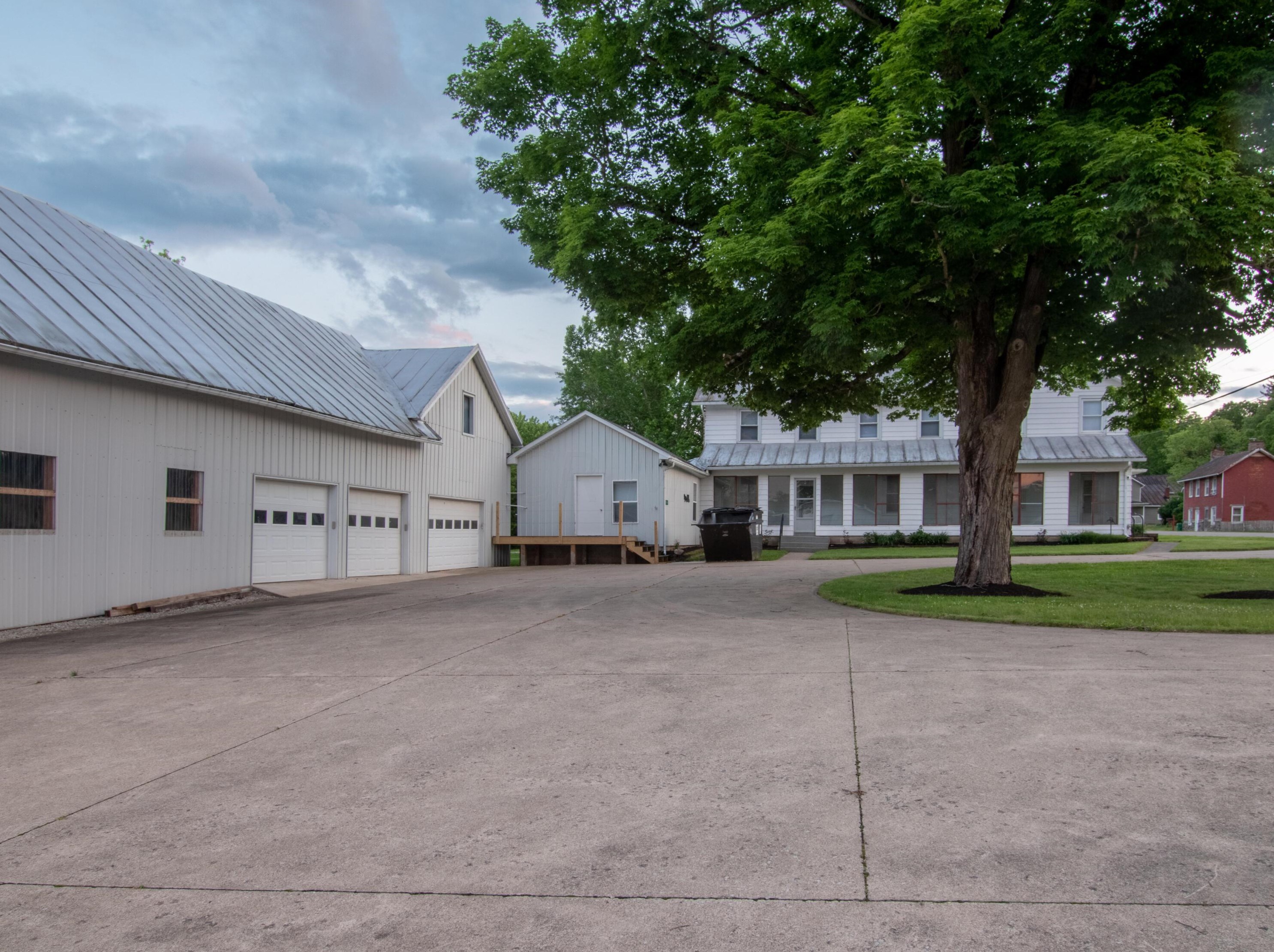 7106 Columbus Rd, Mount Vernon OH  43050-4040 exterior