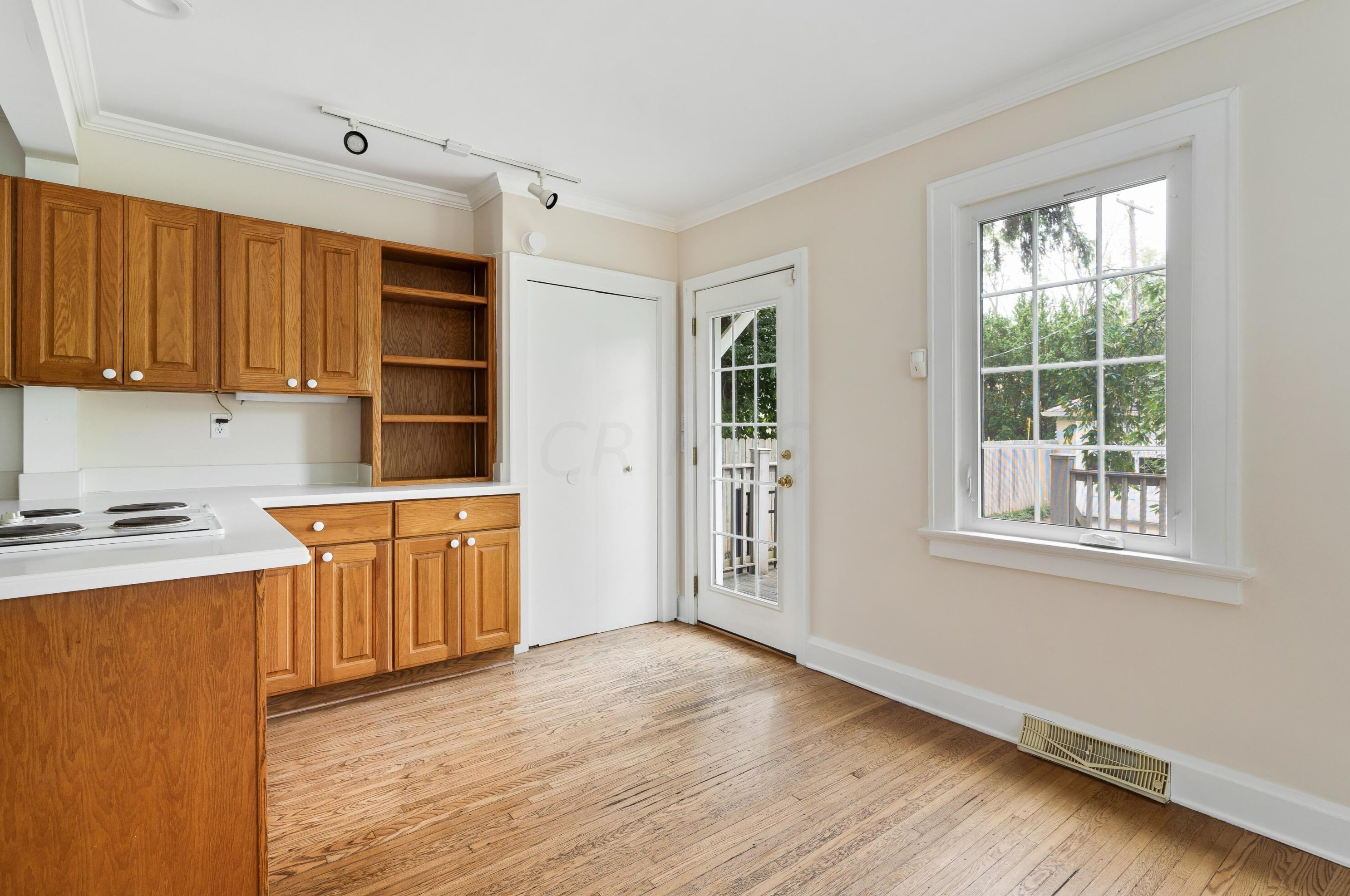 2347 Bexley Park Rd, Columbus OH 43209-2231 exterior