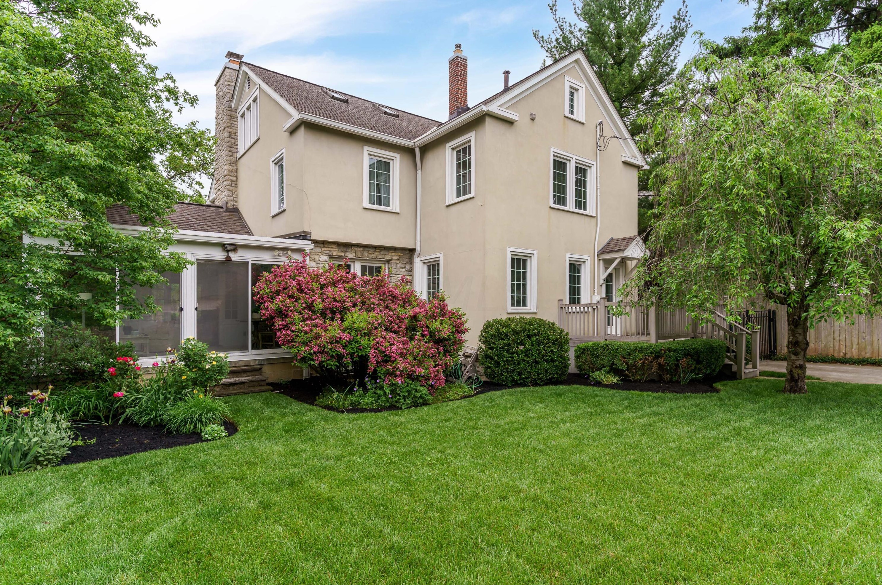 2347 Bexley Park Rd, Columbus OH 43209-2231 exterior