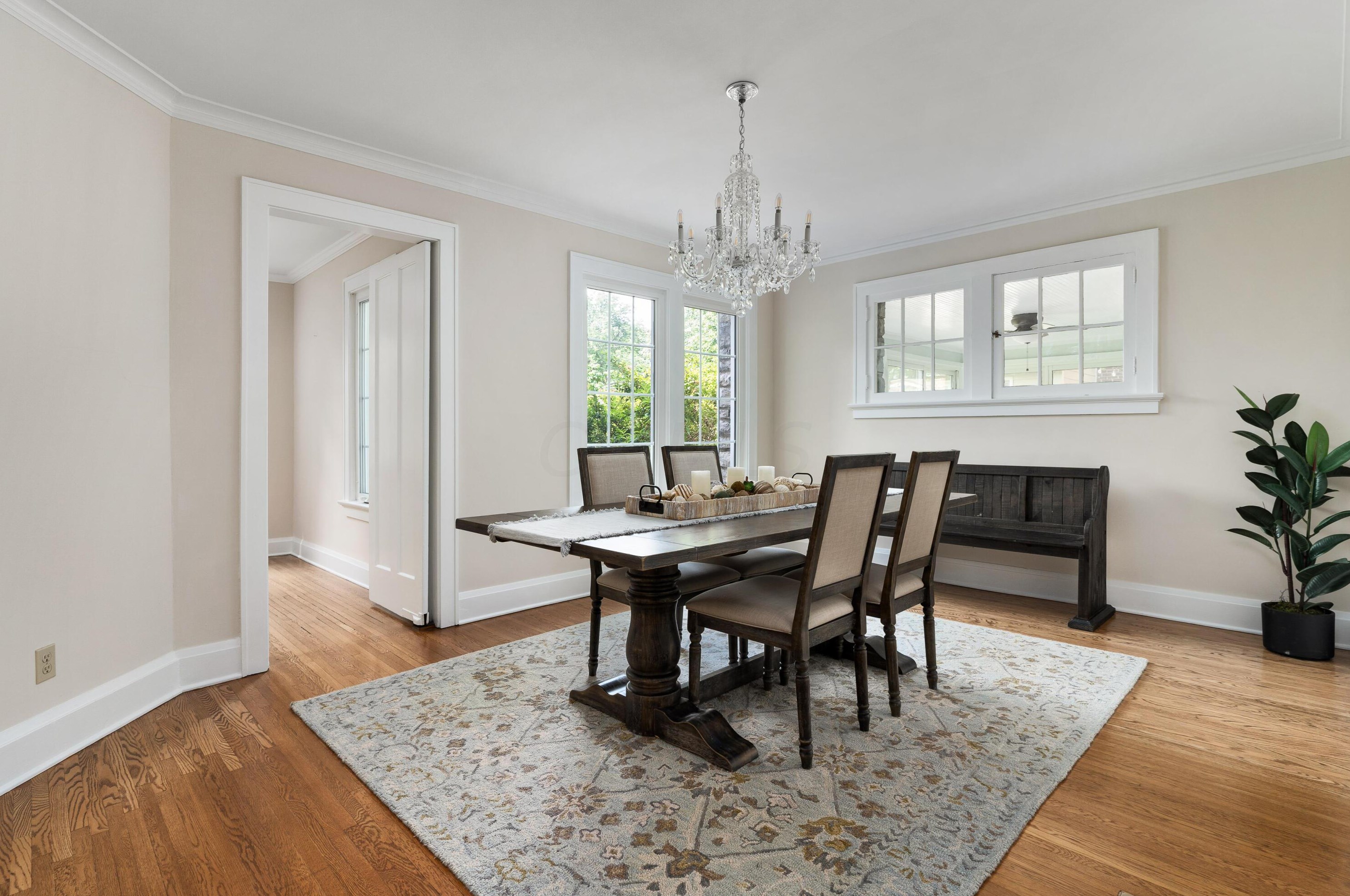 2347 Bexley Park Rd, Columbus OH 43209-2231 exterior