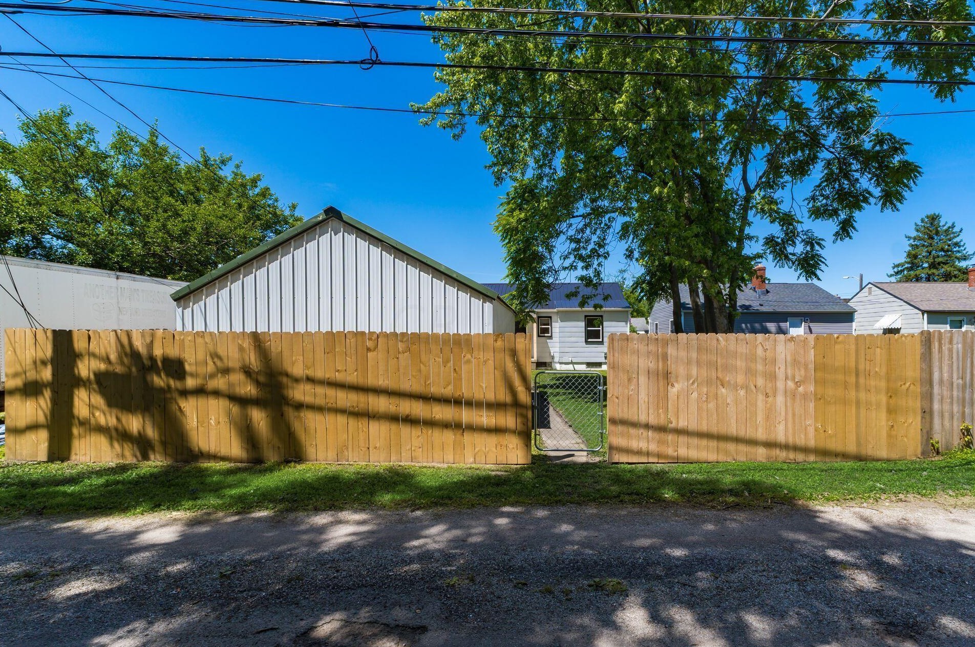 1029 20 Ave, Columbus OH 43211-2403 exterior