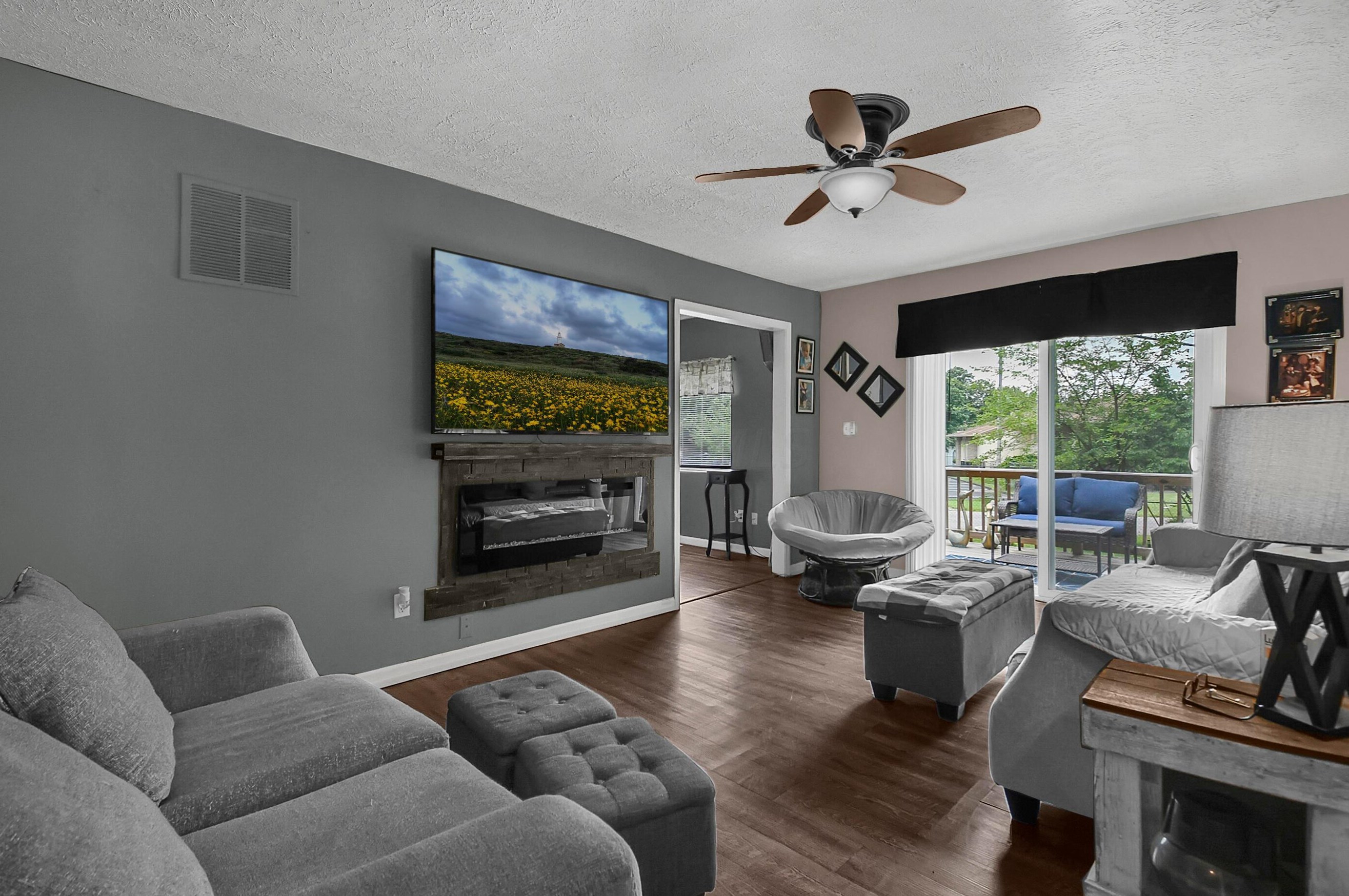 1033 Harrisburg Pike, Columbus OH 43223-2851 exterior