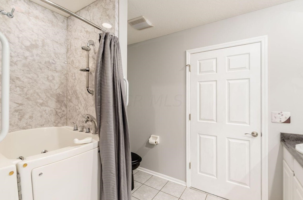 599 Buckthorn Way, Columbus OH exterior