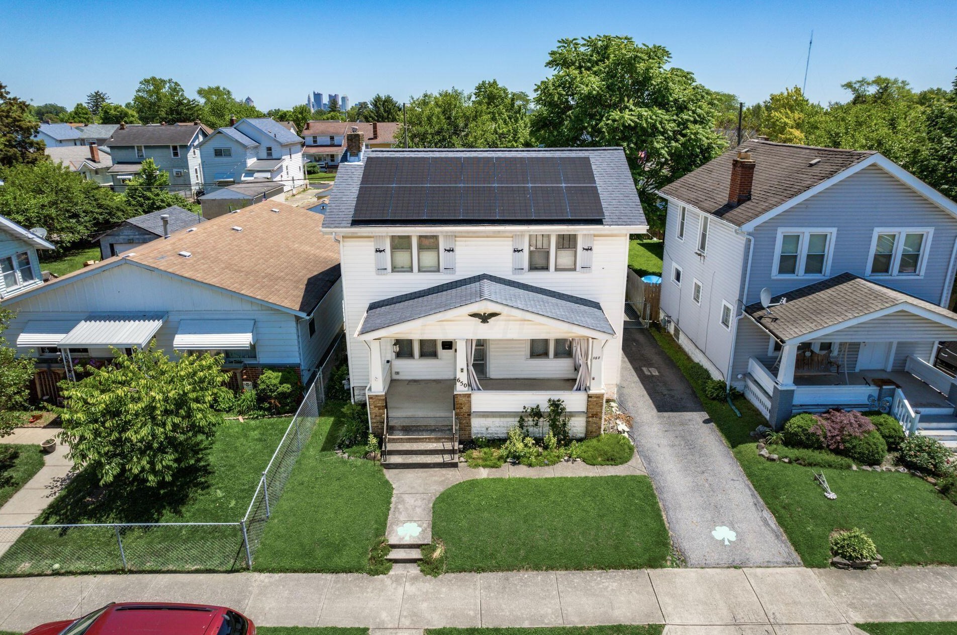 650 Hilltonia Ave, Columbus OH 43223-1704 exterior