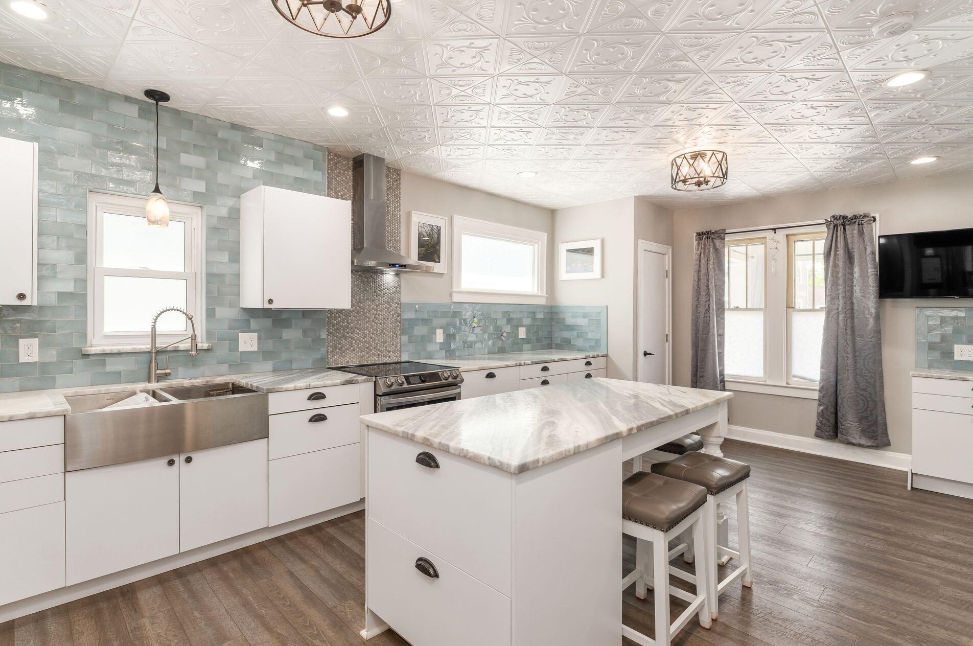 650 Hilltonia Ave, Columbus OH 43223-1704 exterior