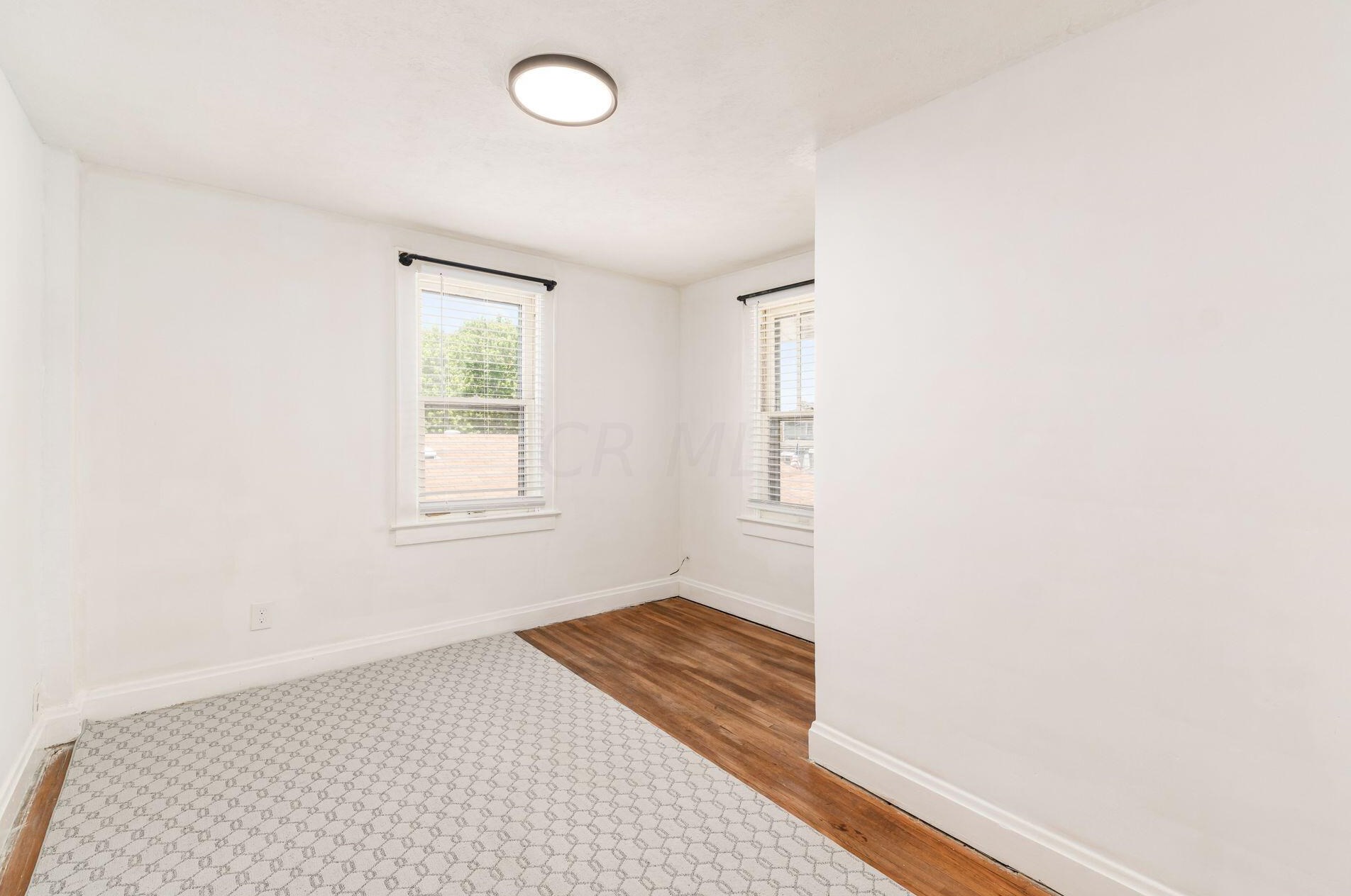 650 Hilltonia Ave, Columbus OH 43223-1704 exterior