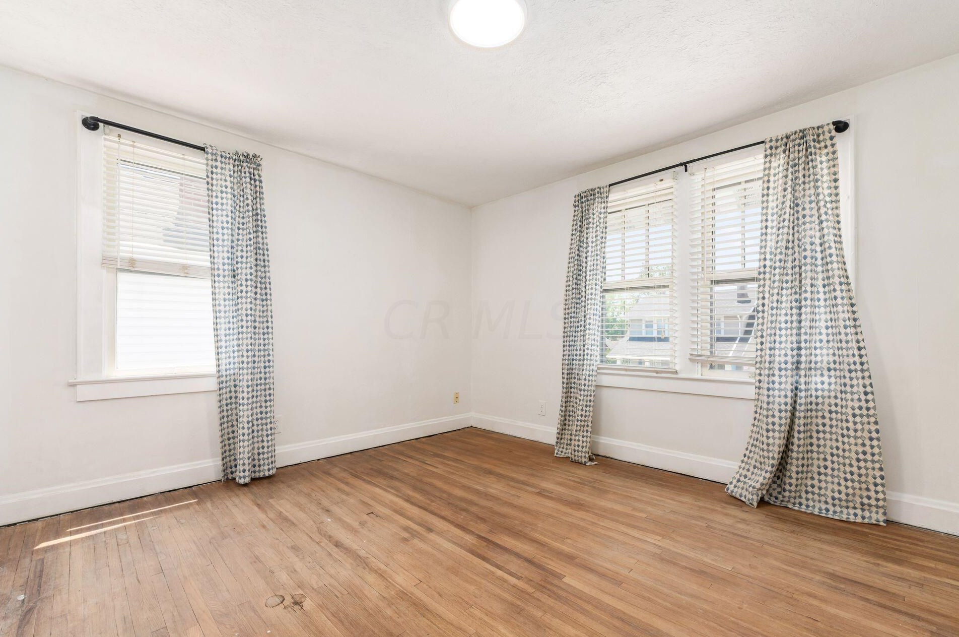 650 Hilltonia Ave, Columbus OH 43223-1704 exterior