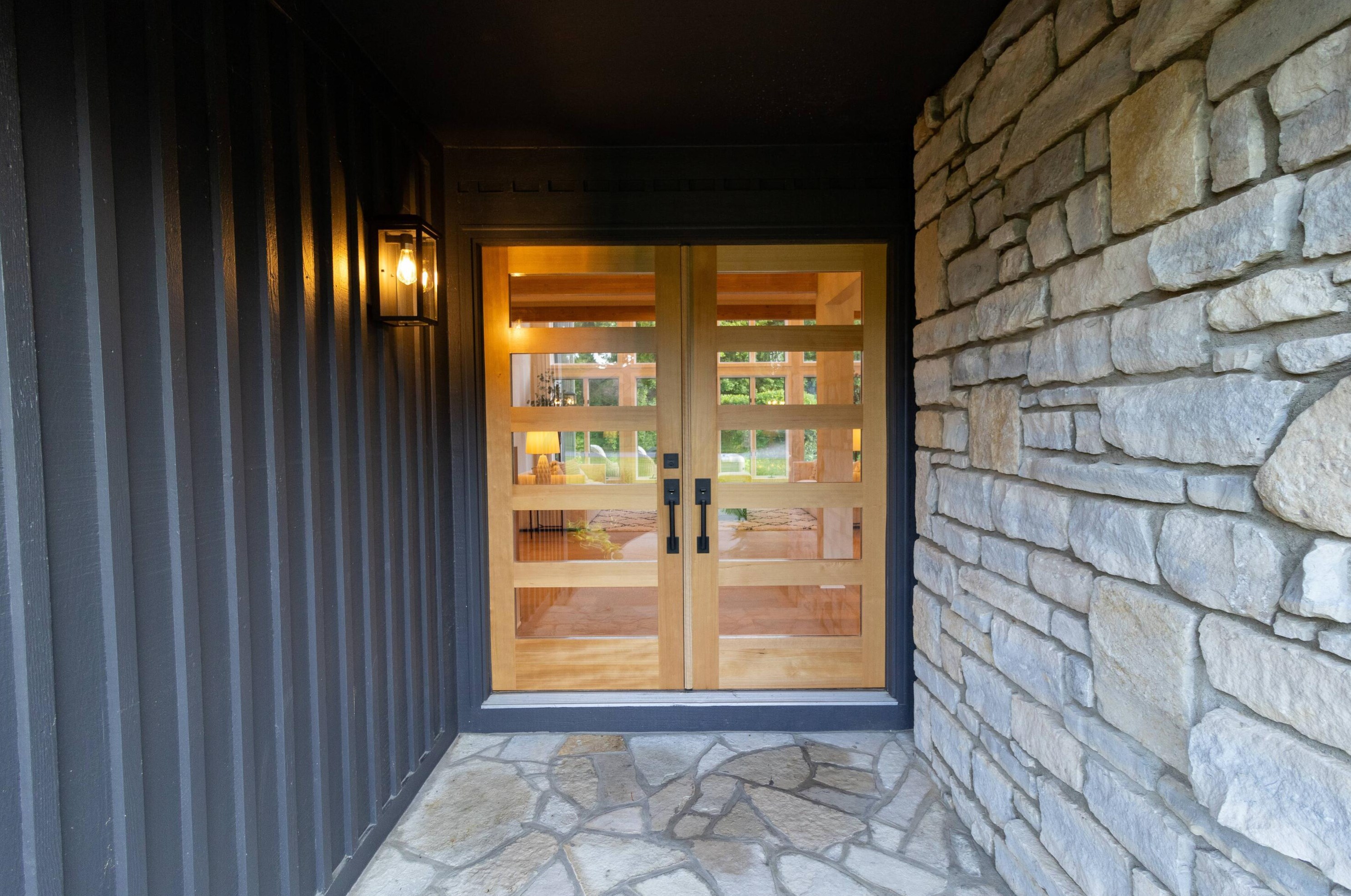 563 Laurel Ridge Dr, Columbus OH  43230-6106 exterior