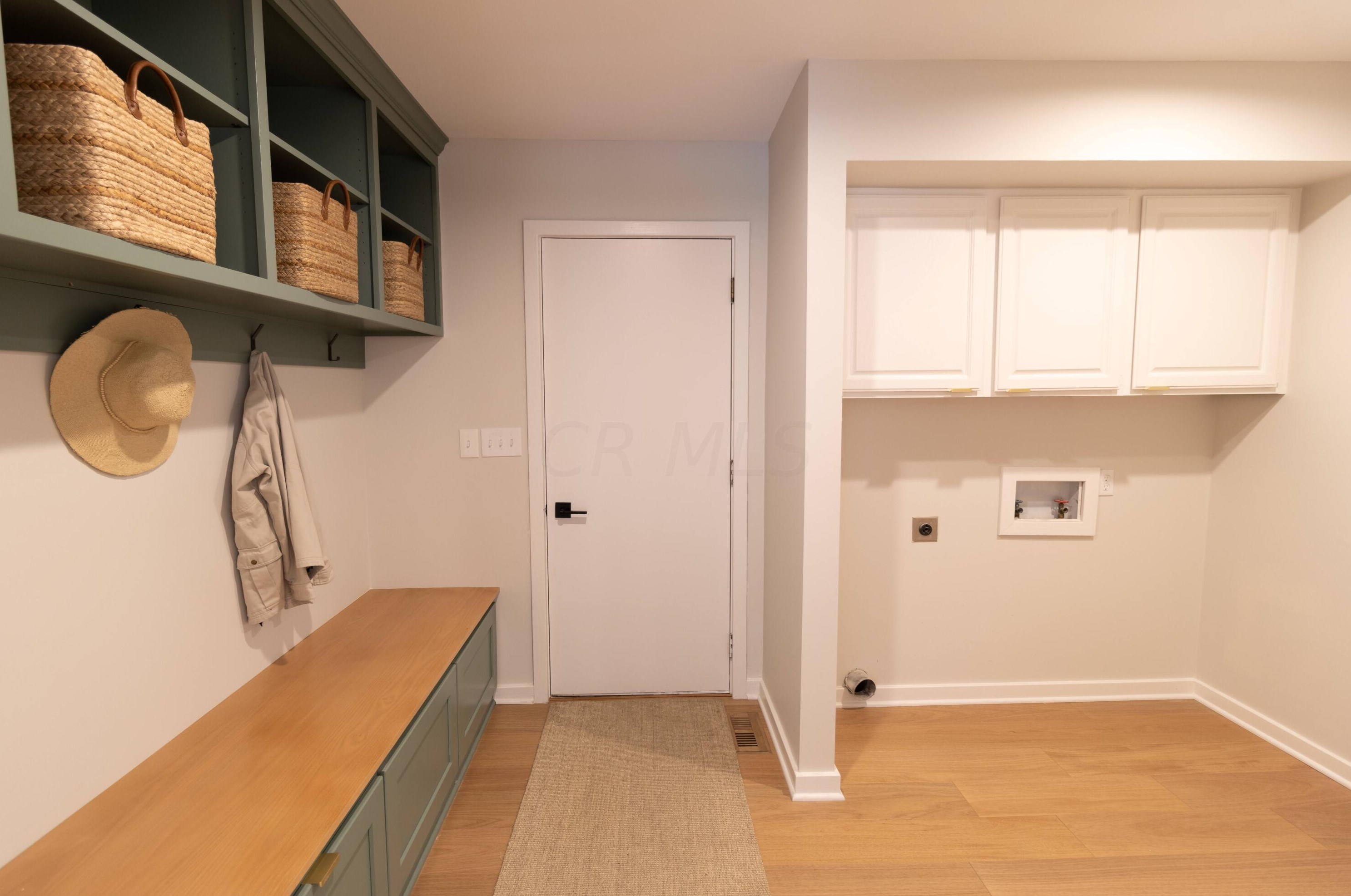 563 Laurel Ridge Dr, Columbus OH  43230-6106 exterior