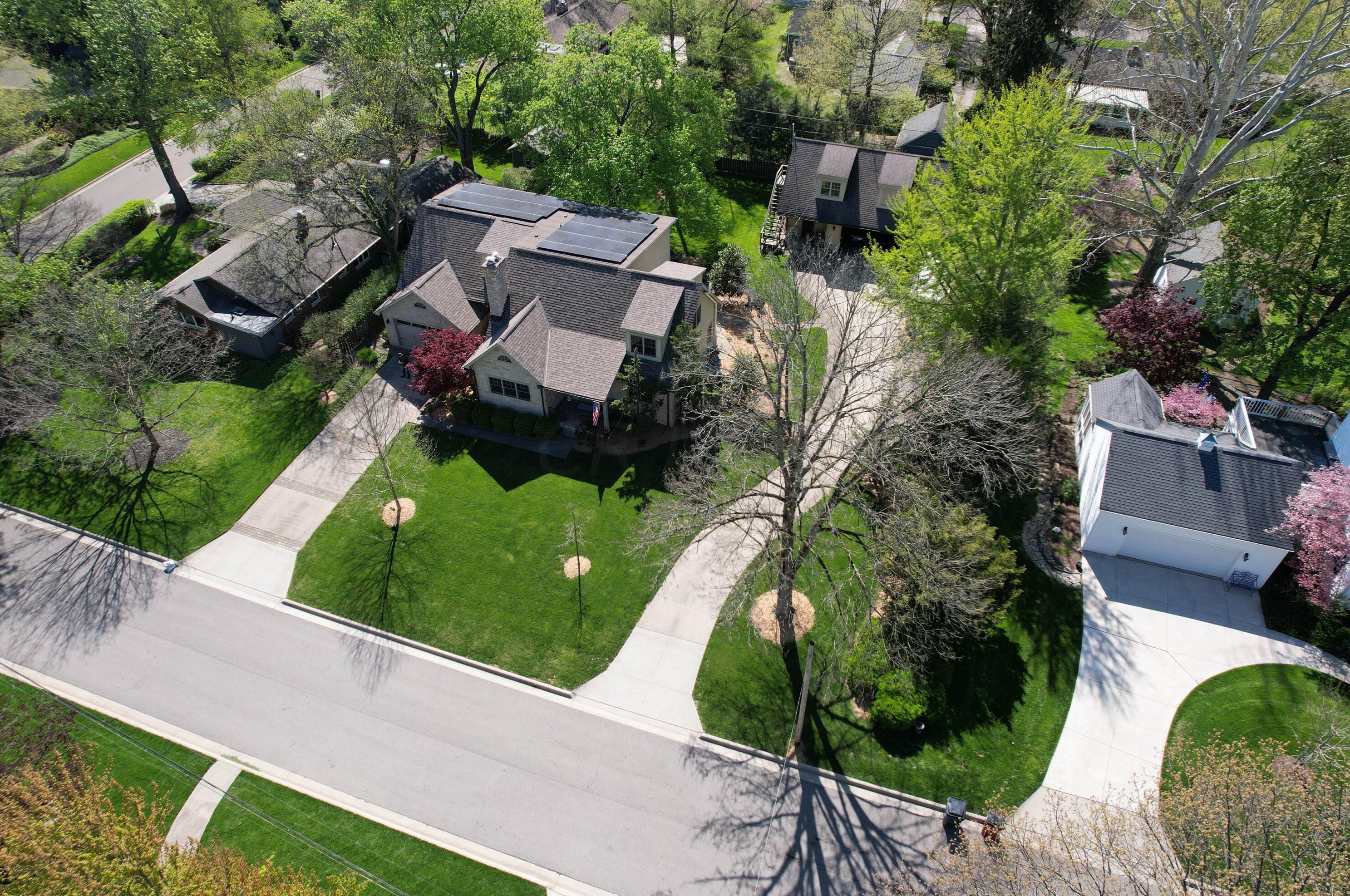 5803 Dover Ct, Columbus OH 43085-3806 exterior