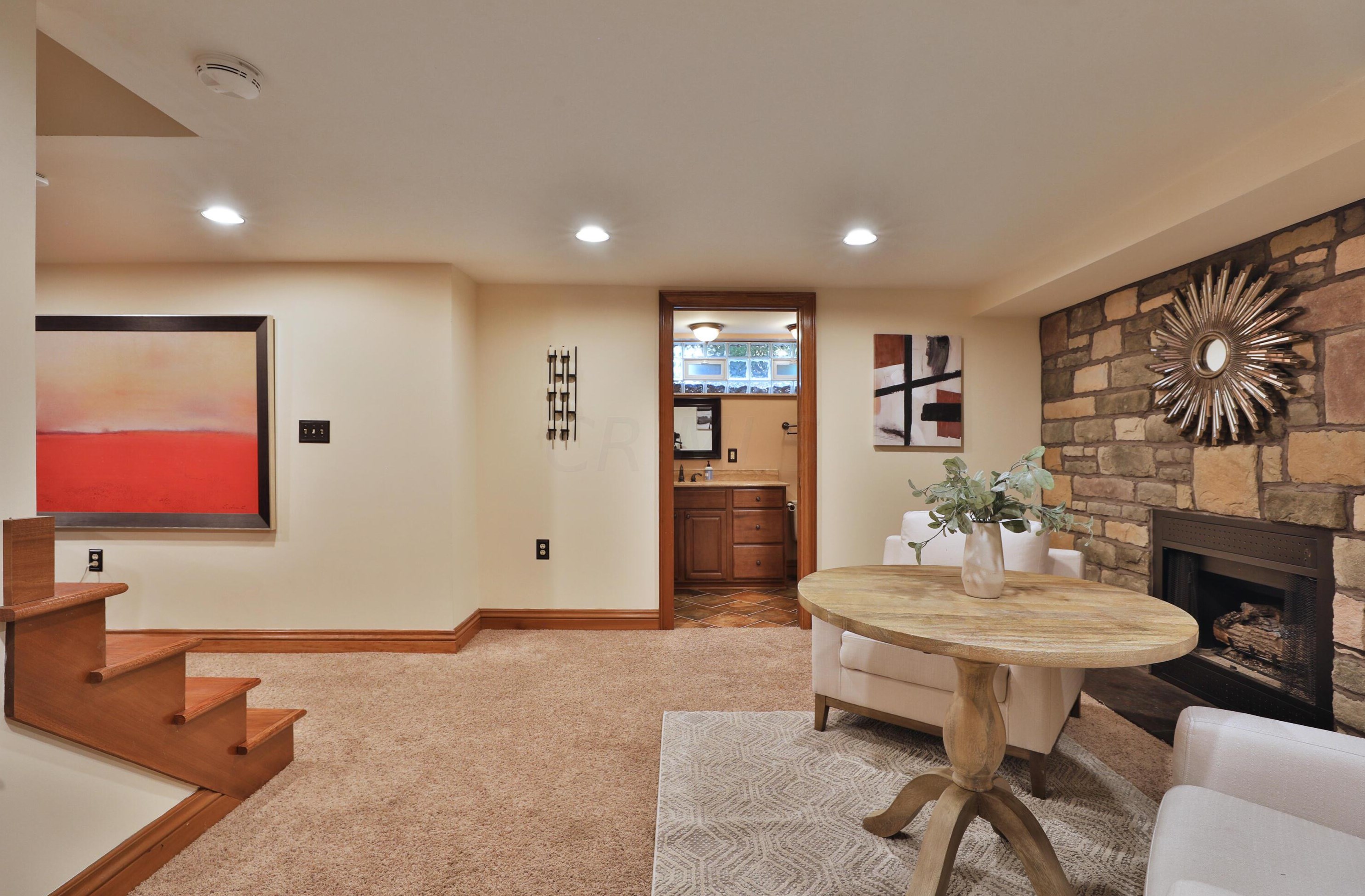 5803 Dover Ct, Columbus OH 43085-3806 exterior