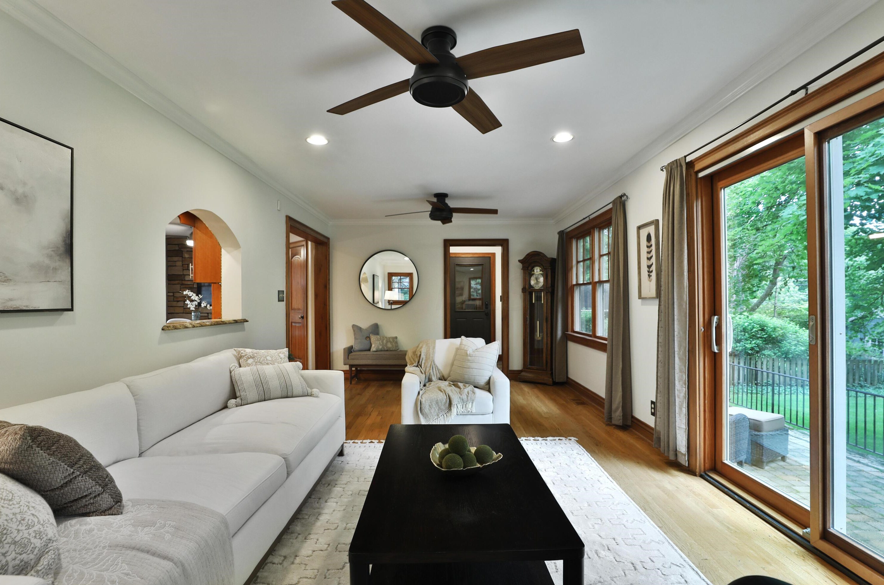 5803 Dover Ct, Columbus OH 43085-3806 exterior