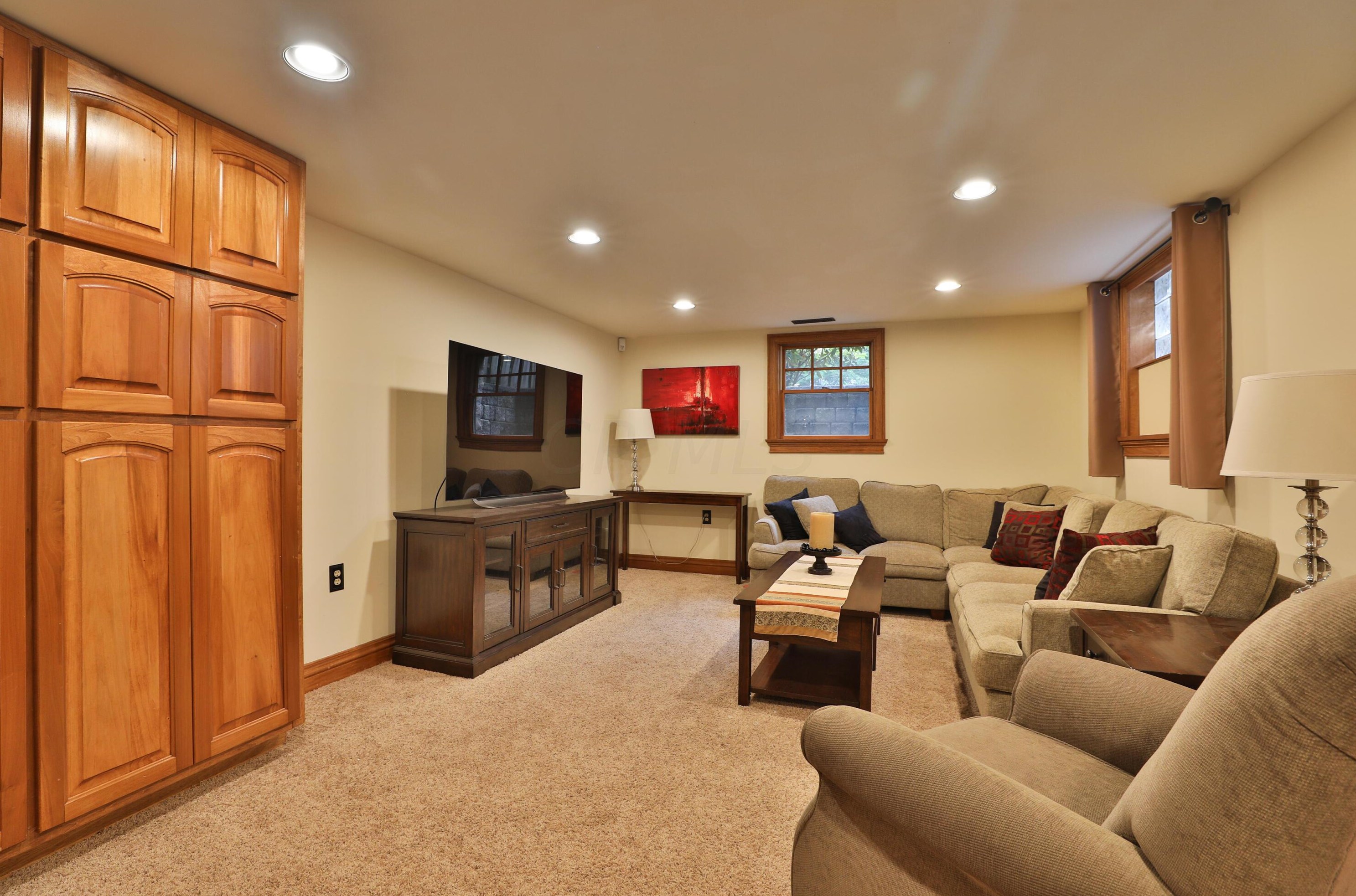 5803 Dover Ct, Columbus OH 43085-3806 exterior