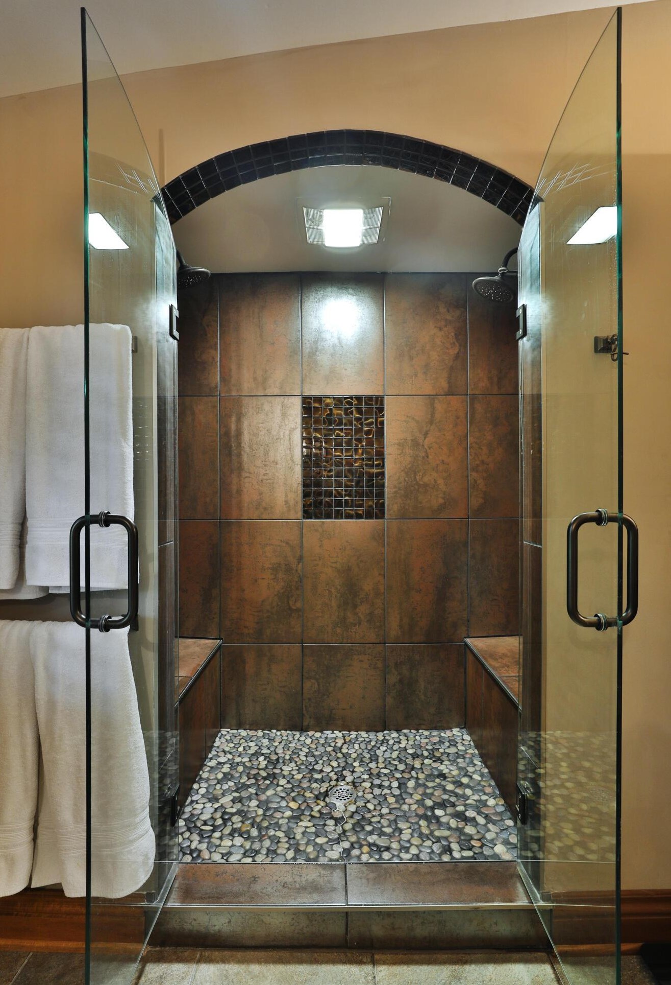 5803 Dover Ct, Columbus OH 43085-3806 exterior