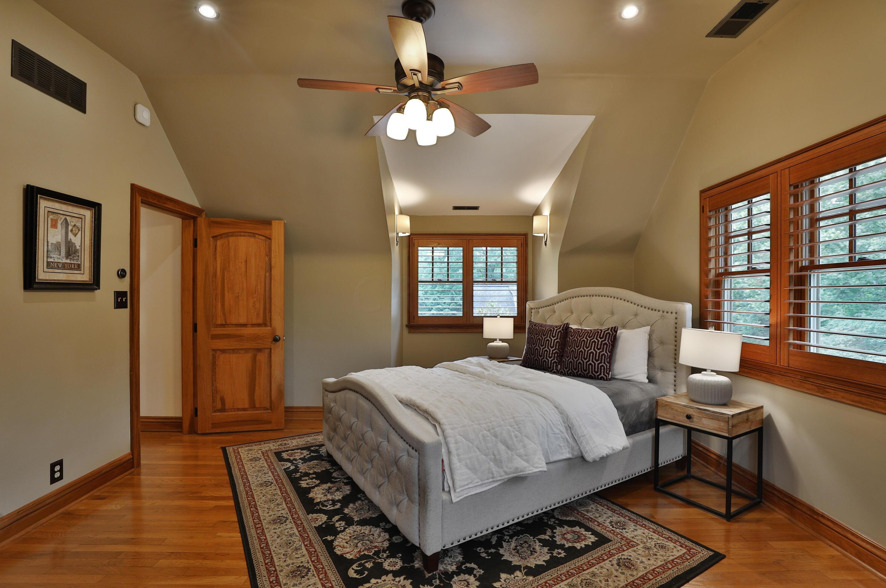 5803 Dover Ct, Columbus OH 43085-3806 exterior