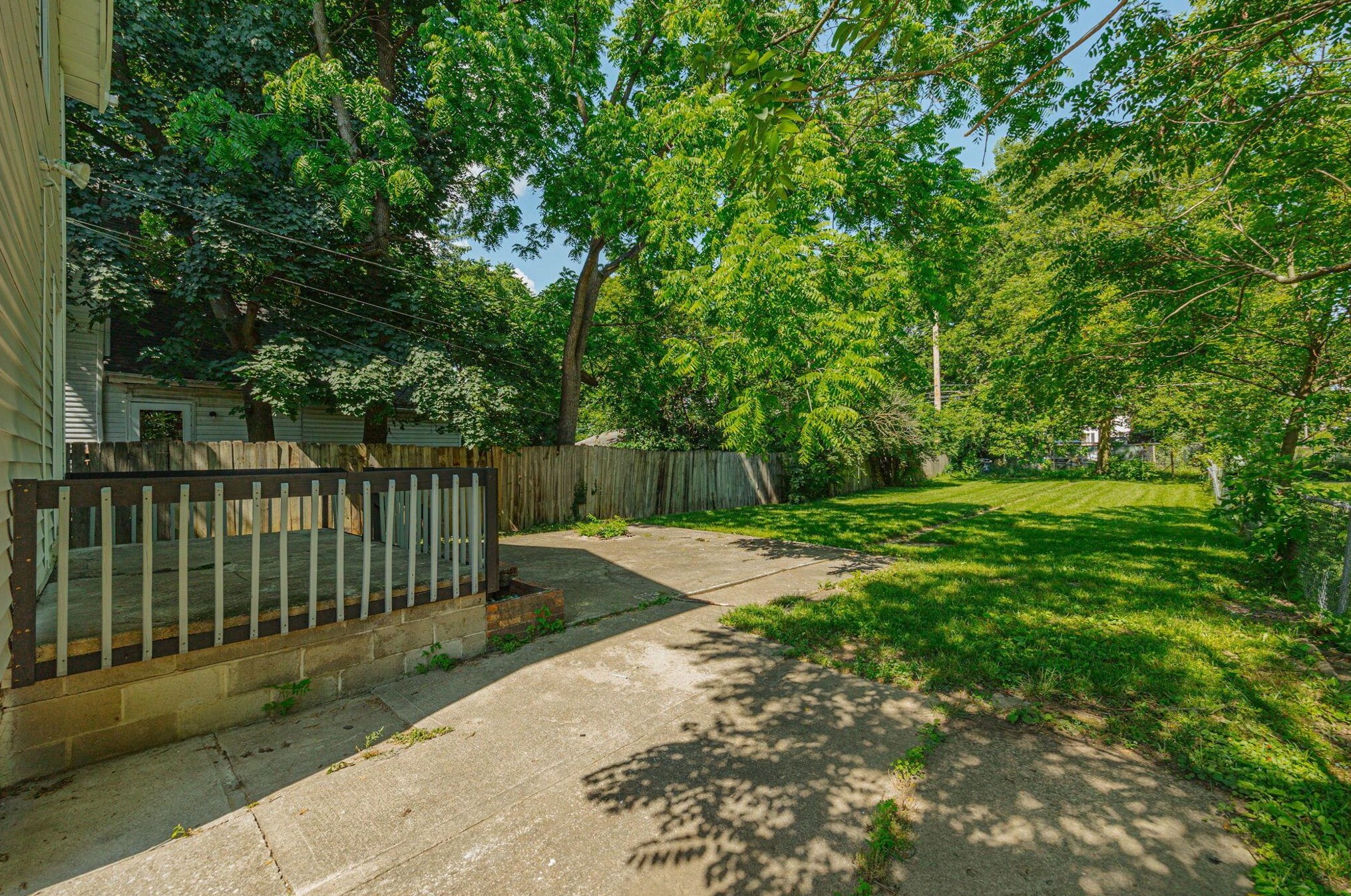 262 Lechner Ave, Columbus OH 43223-1119 exterior