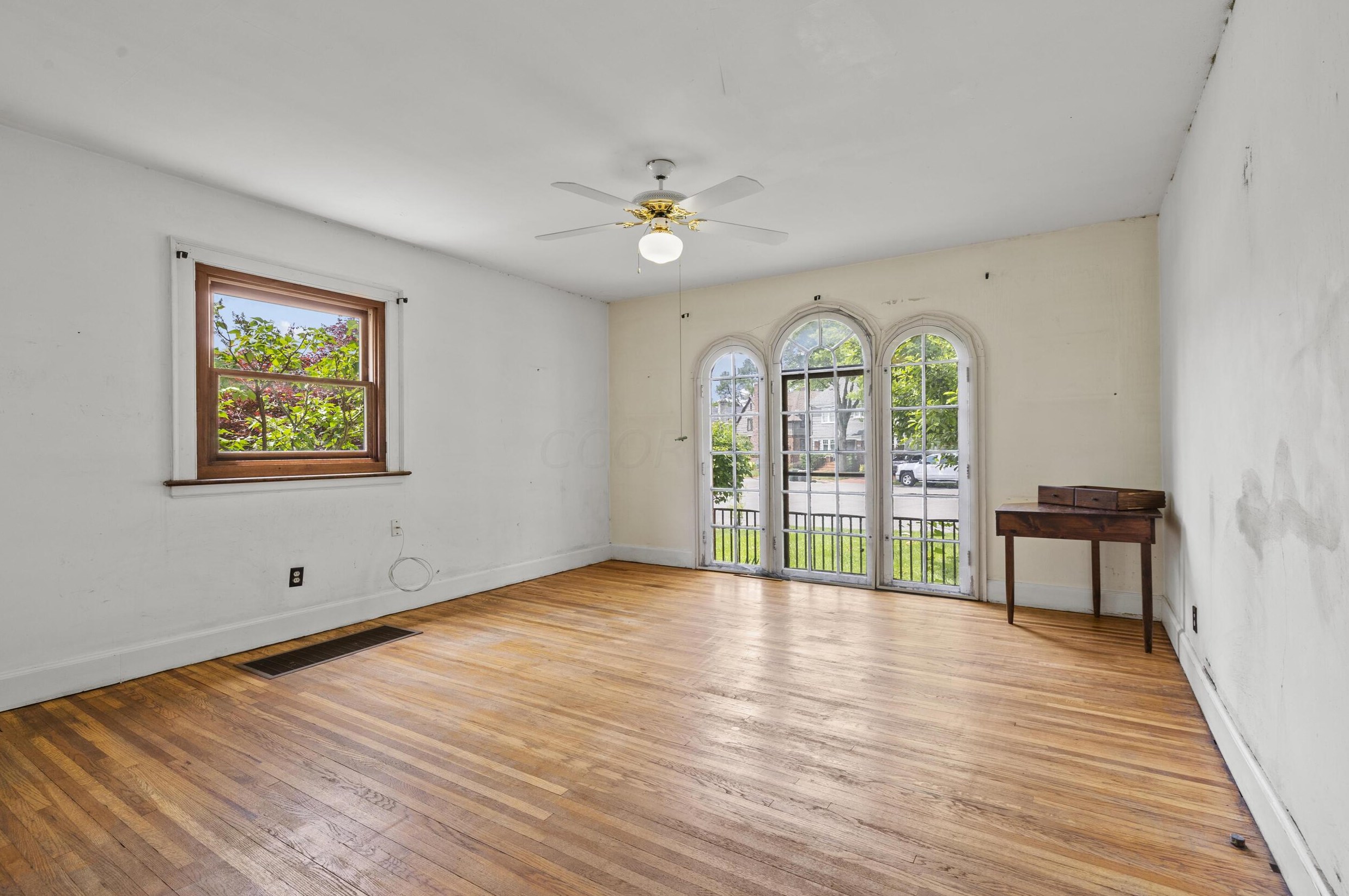 23 Torrence Rd, Columbus OH 43214-3841 exterior