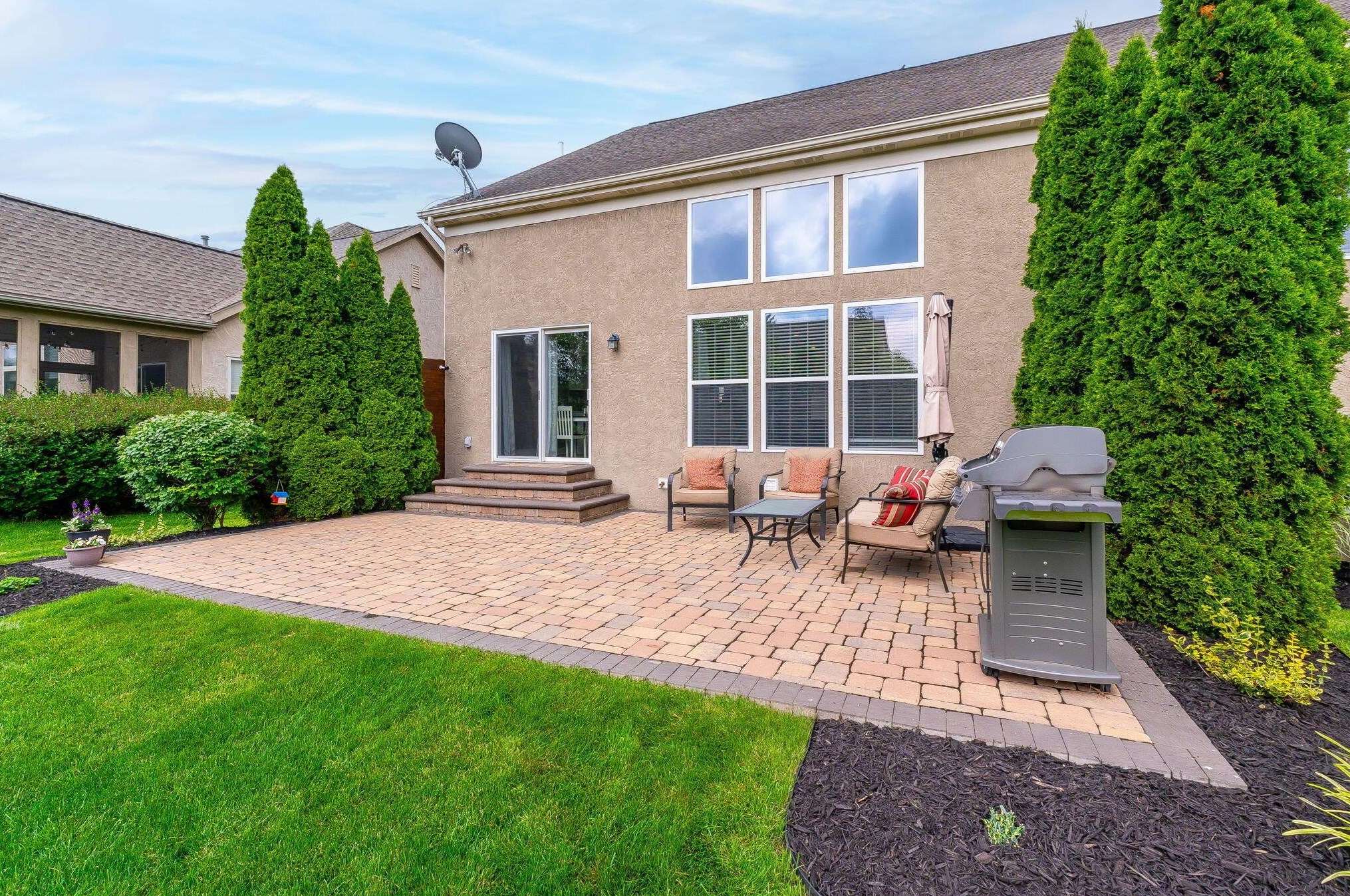 8323 Danbridge Way, Westerville OH  43082-7975 exterior